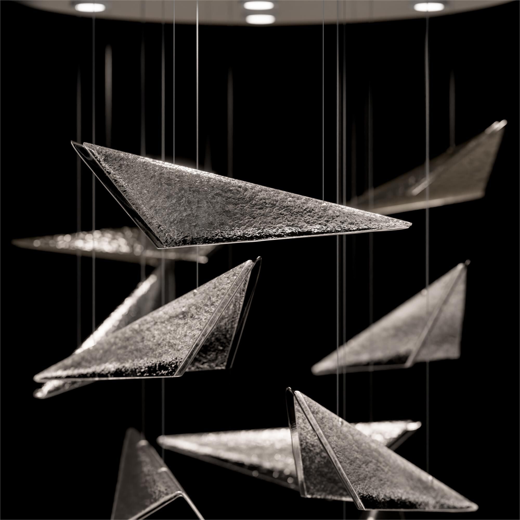 Shown in Silver finish and Clear Hammered glass