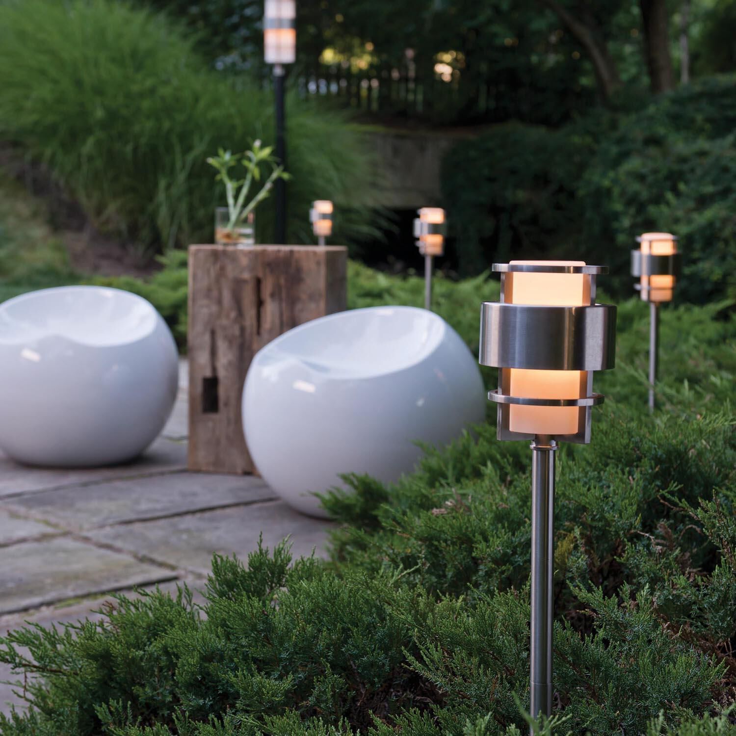 Hinkley Lighting Saturn 22 Inch Decorative Pathway Light