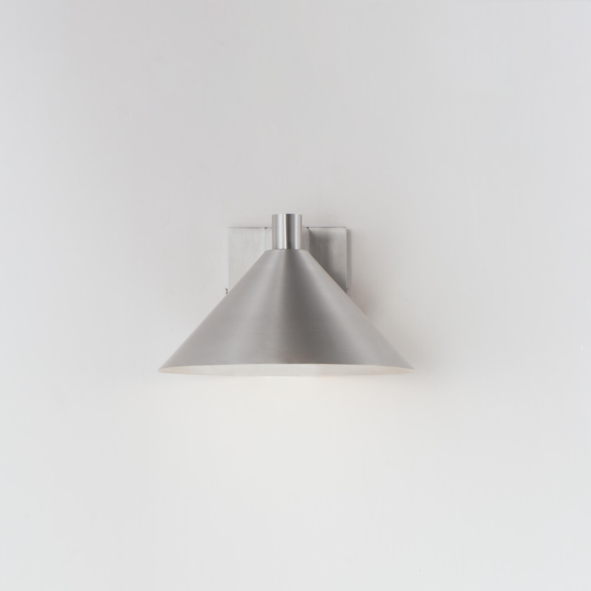 Shown in Brushed Aluminum finish