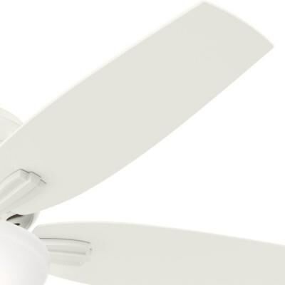 Shown in Fresh White finish and Clear Frosted glass