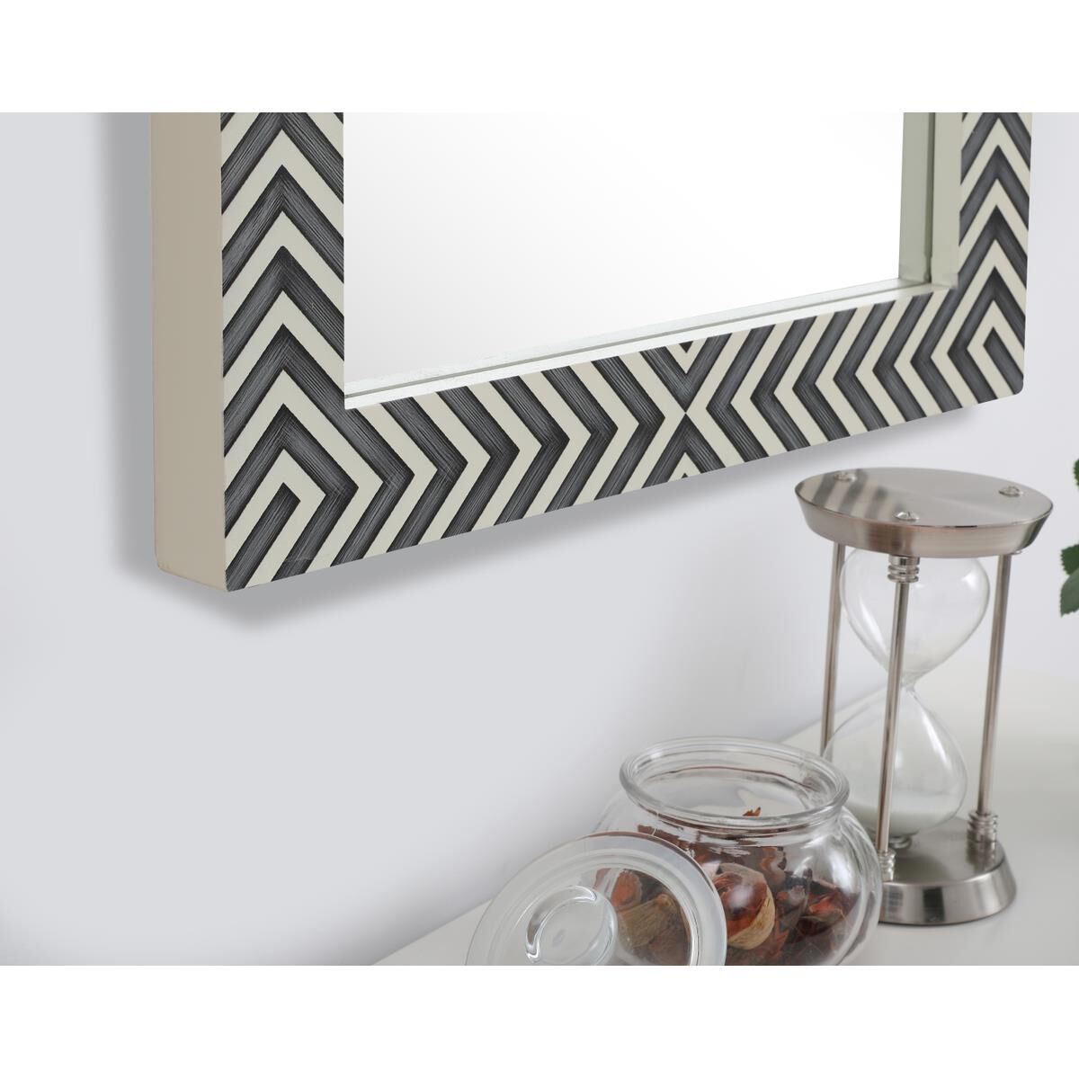 Shown in Chevron finish