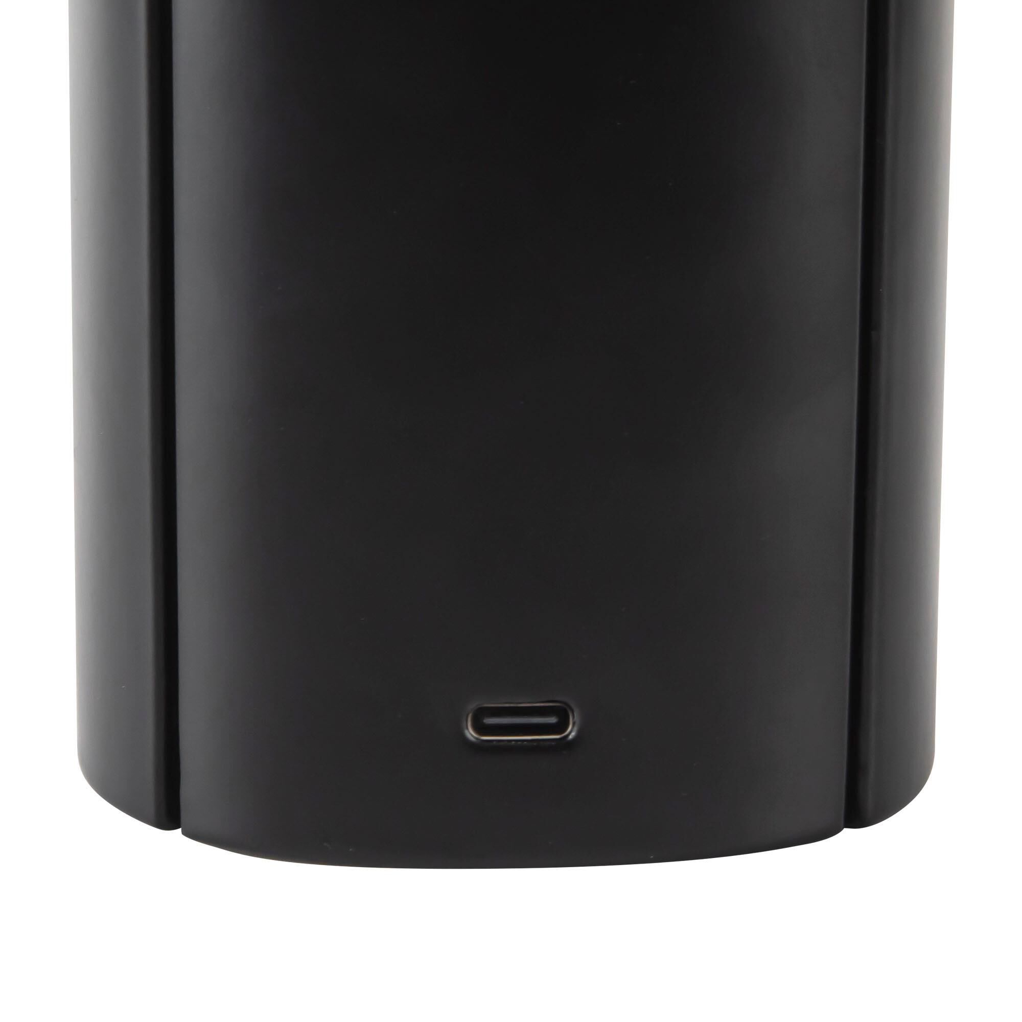 Shown in Black finish and Frosted Acrylic Diffuser glass