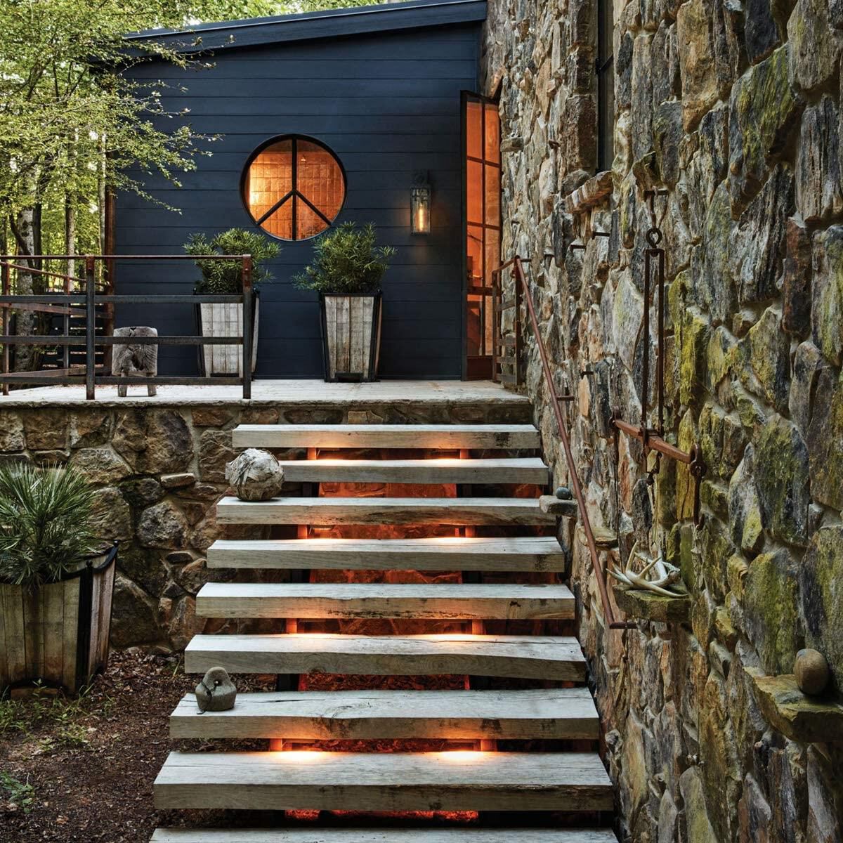 Hinkley Lighting Nuvi 1 Watt LED Deck Light