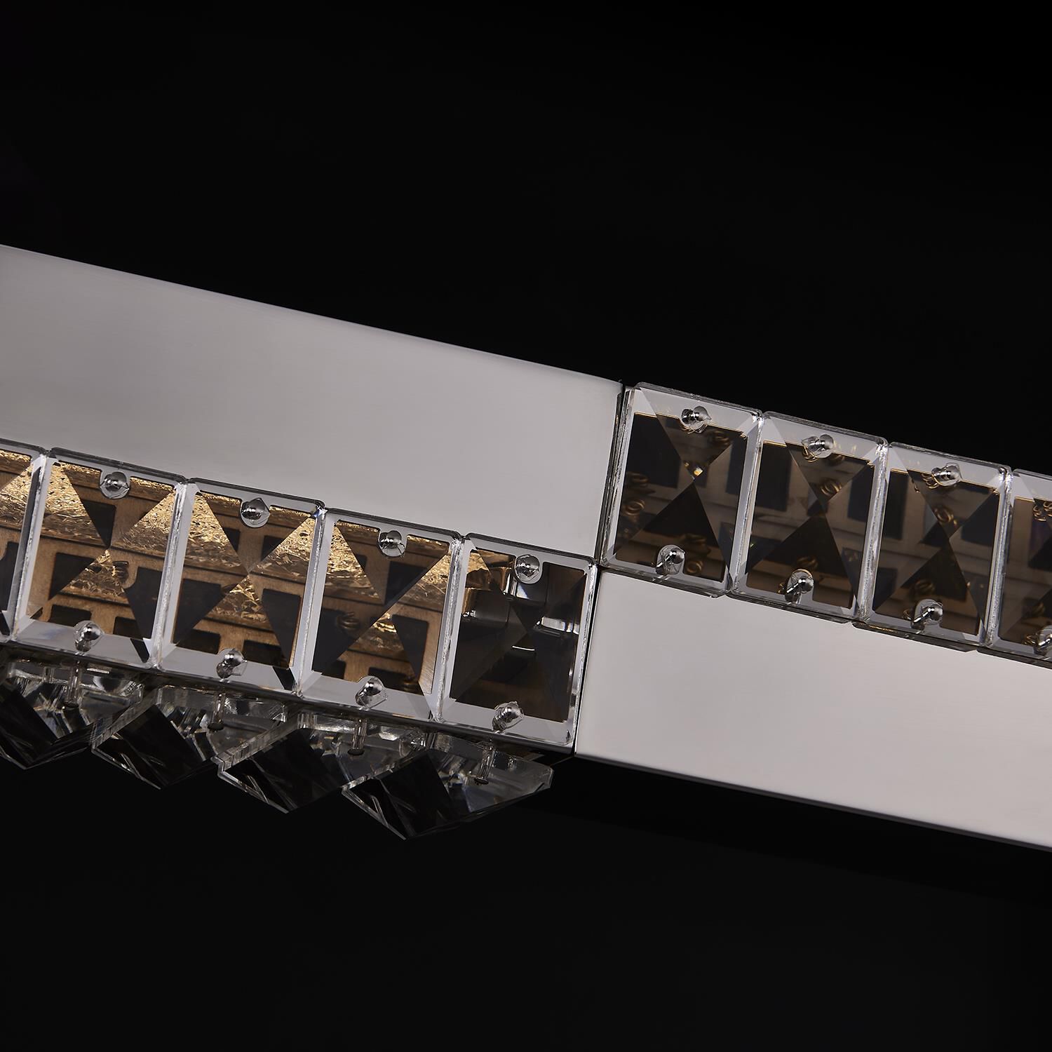 Shown in Polished Chrome finish and Firenze Clear crystal