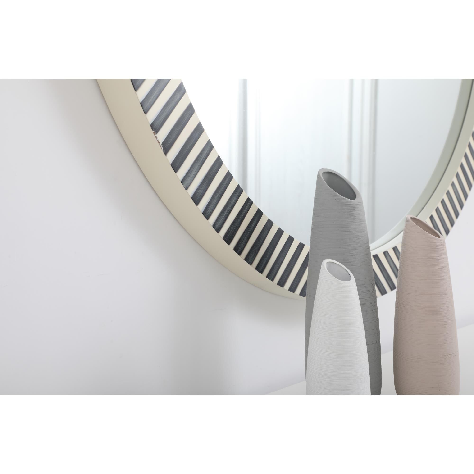 Shown in Chevron finish