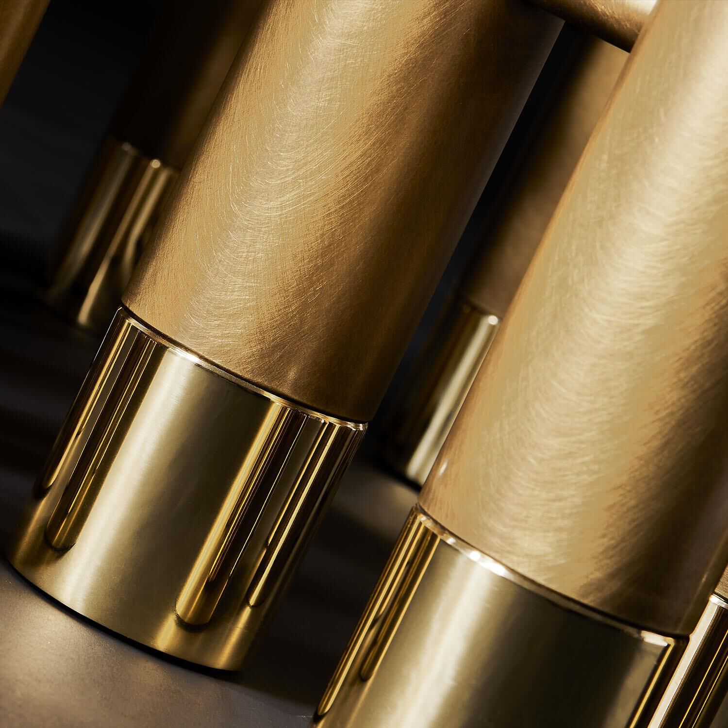 Shown in Steel Glass finish