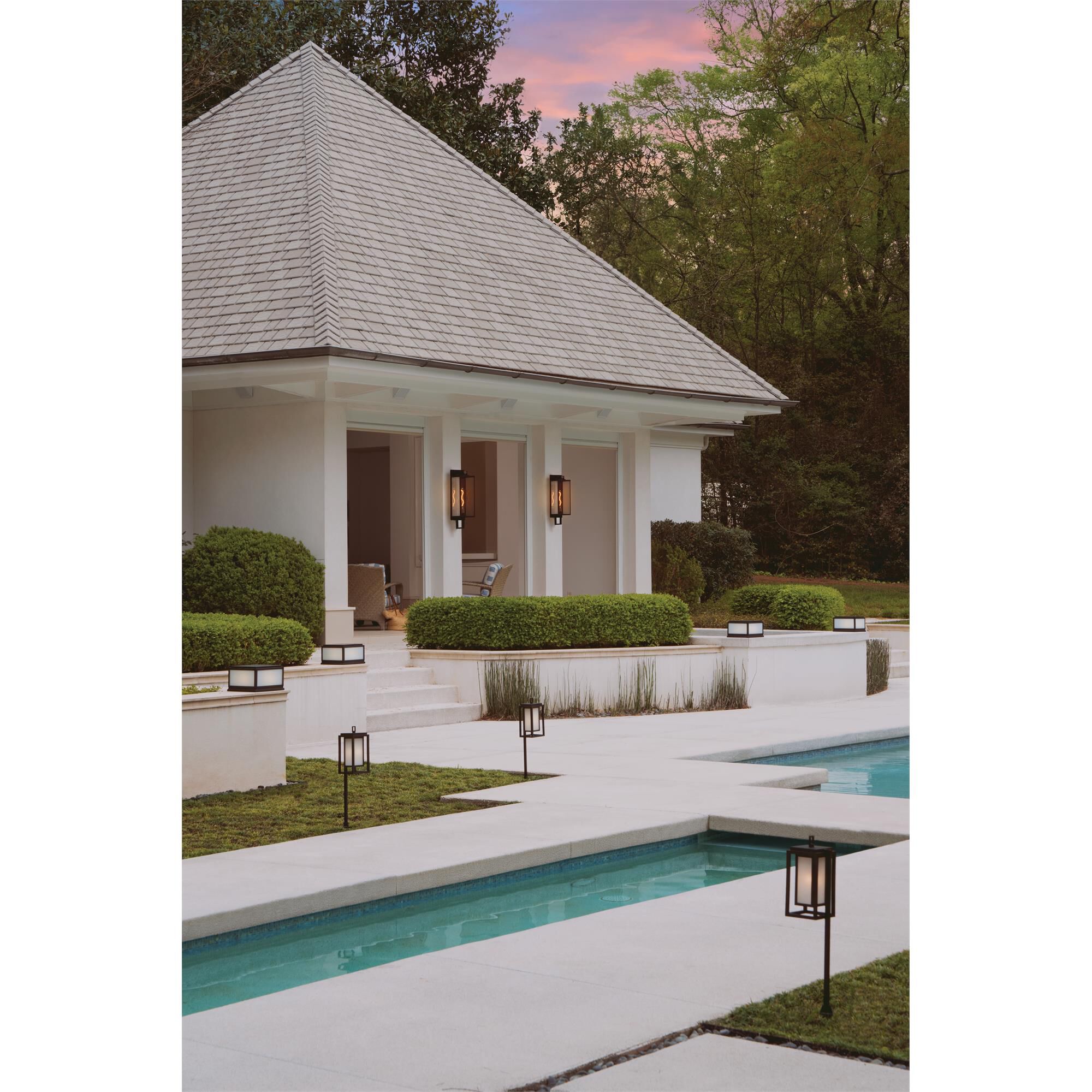Max 8 Inch Outdoor Pier Lamp,