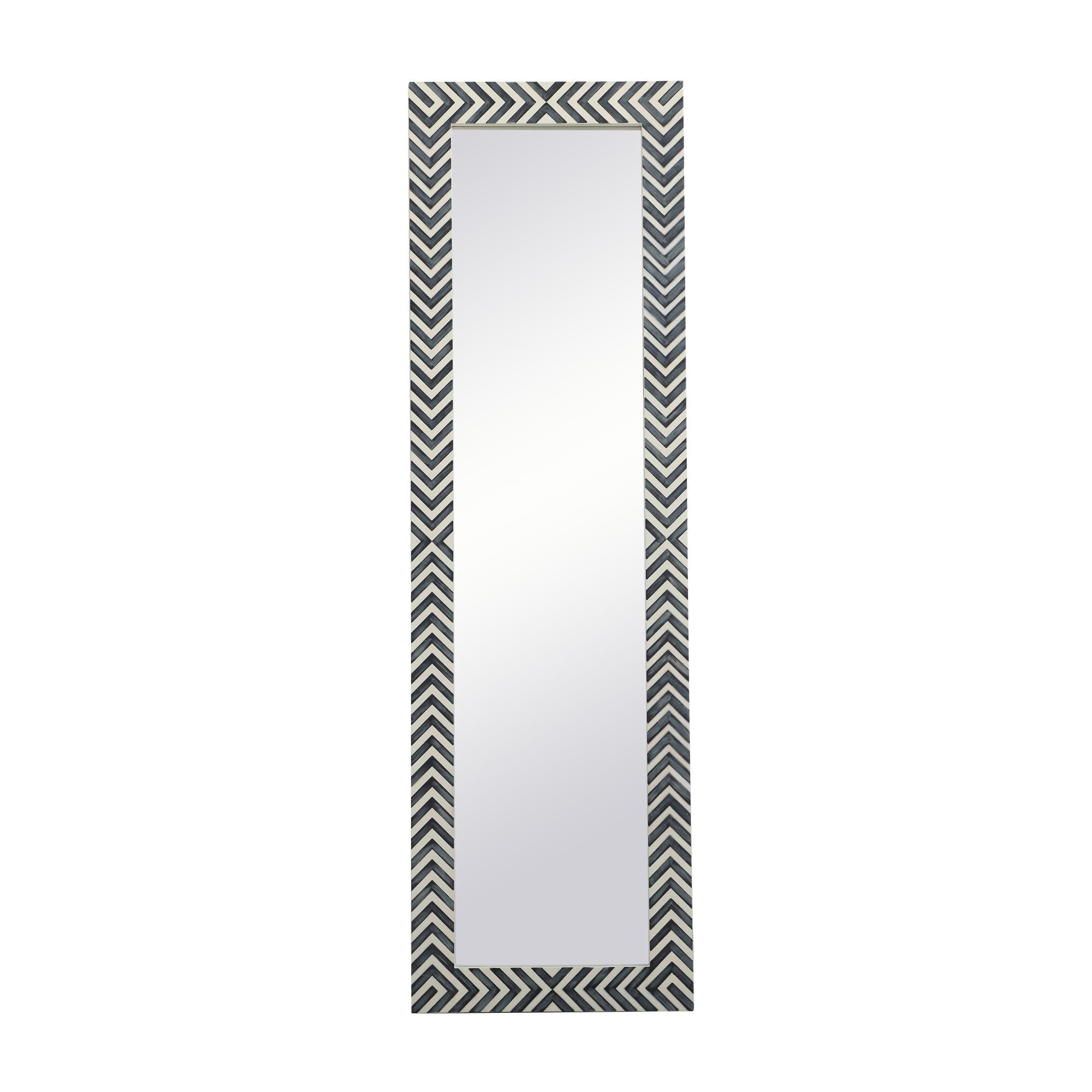 Shown in Chevron finish