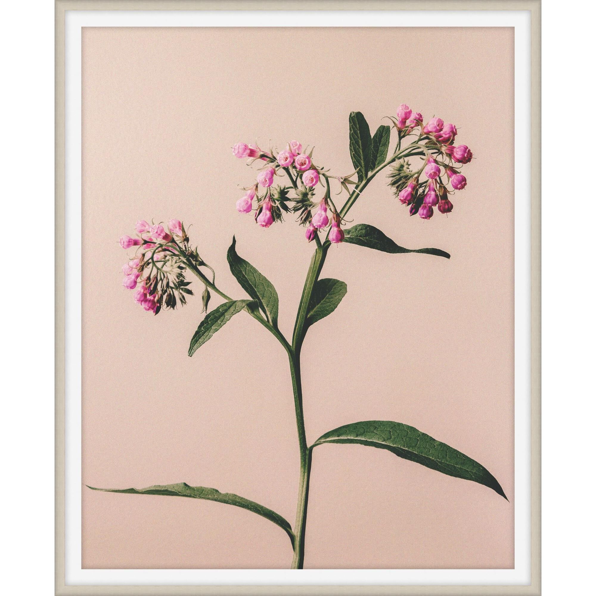 Shown in White and Woodtones finish