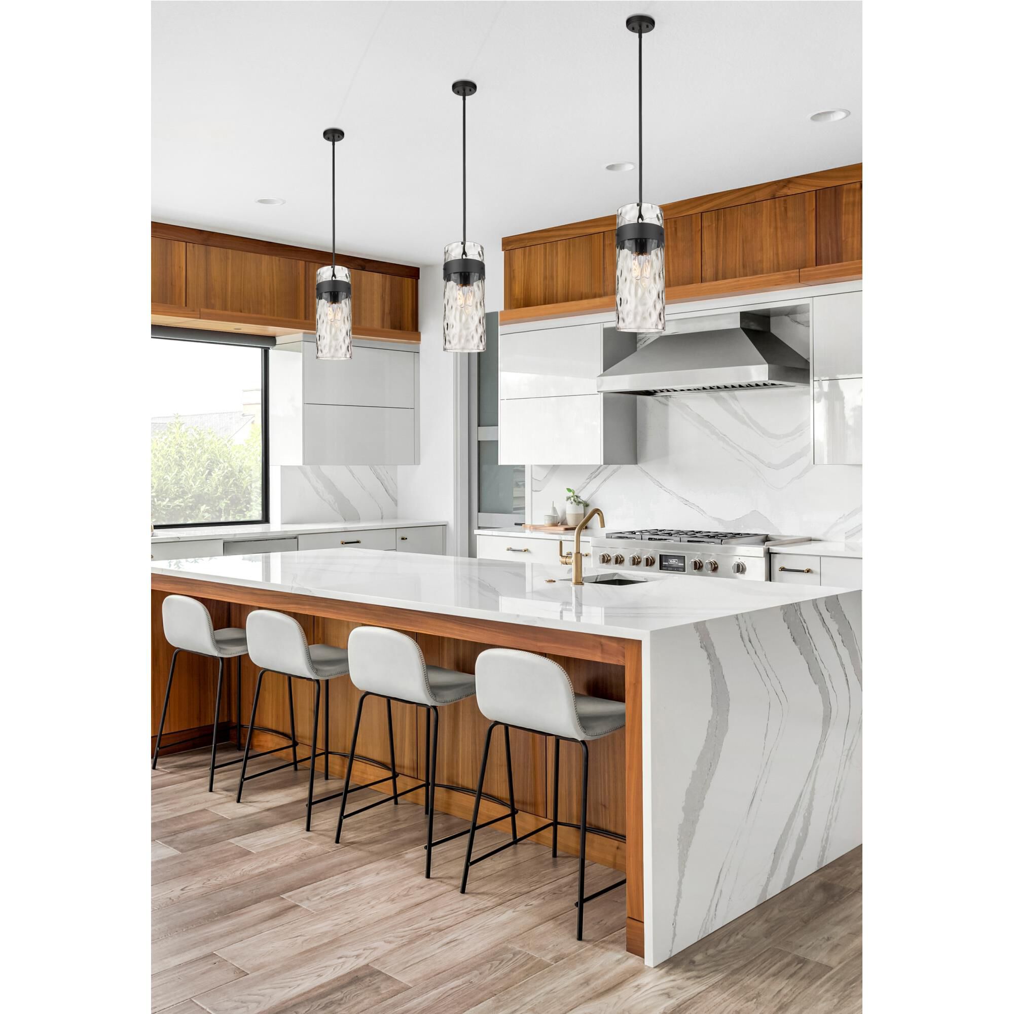 Shown in Matte Black finish and Clear glass and No Shade shade