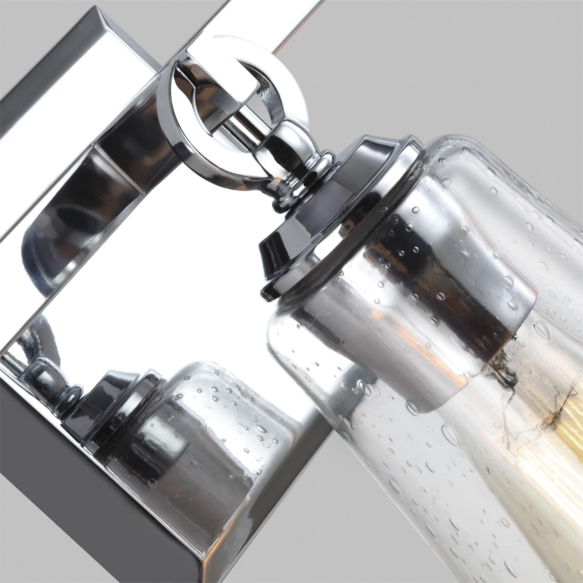 Shown in Chrome finish and Clear Seeded glass