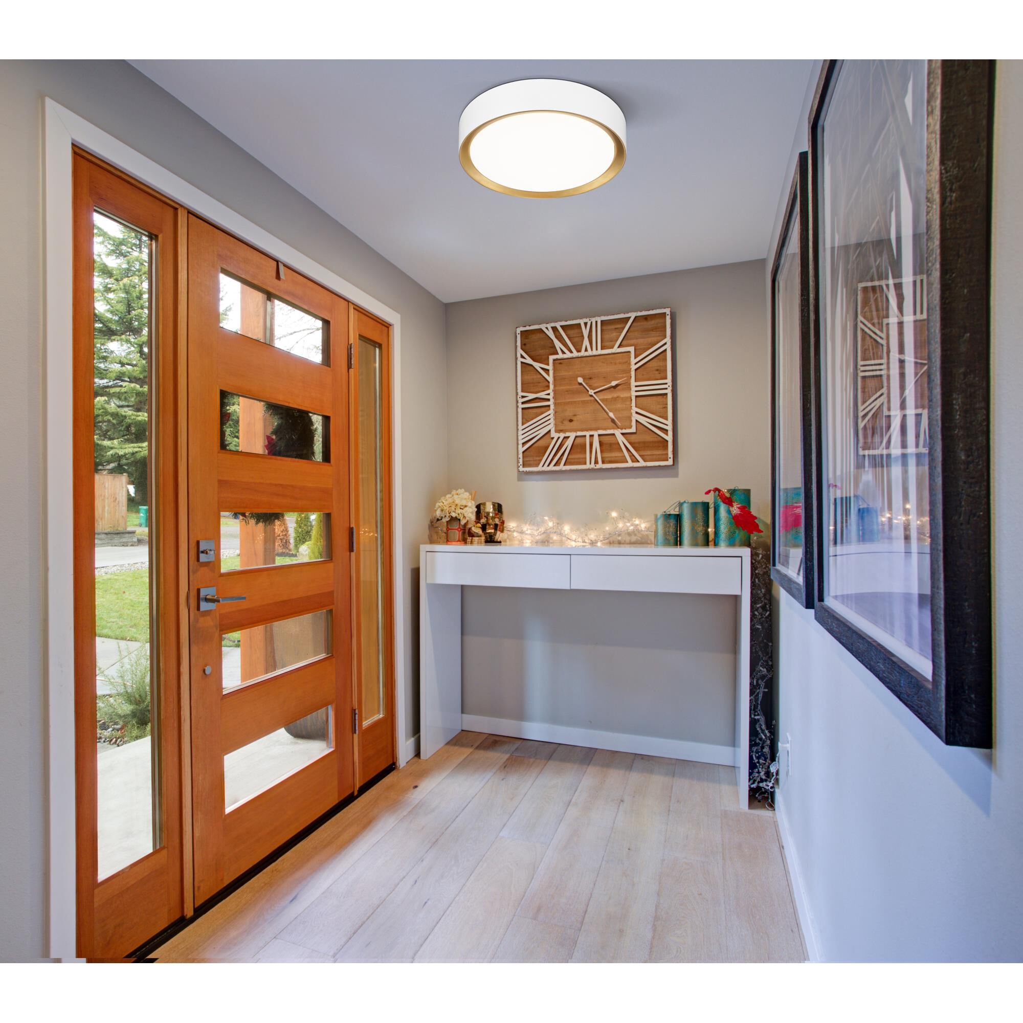 Shown in Matte White And Modern Gold finish and Frosted glass and Frosted shade