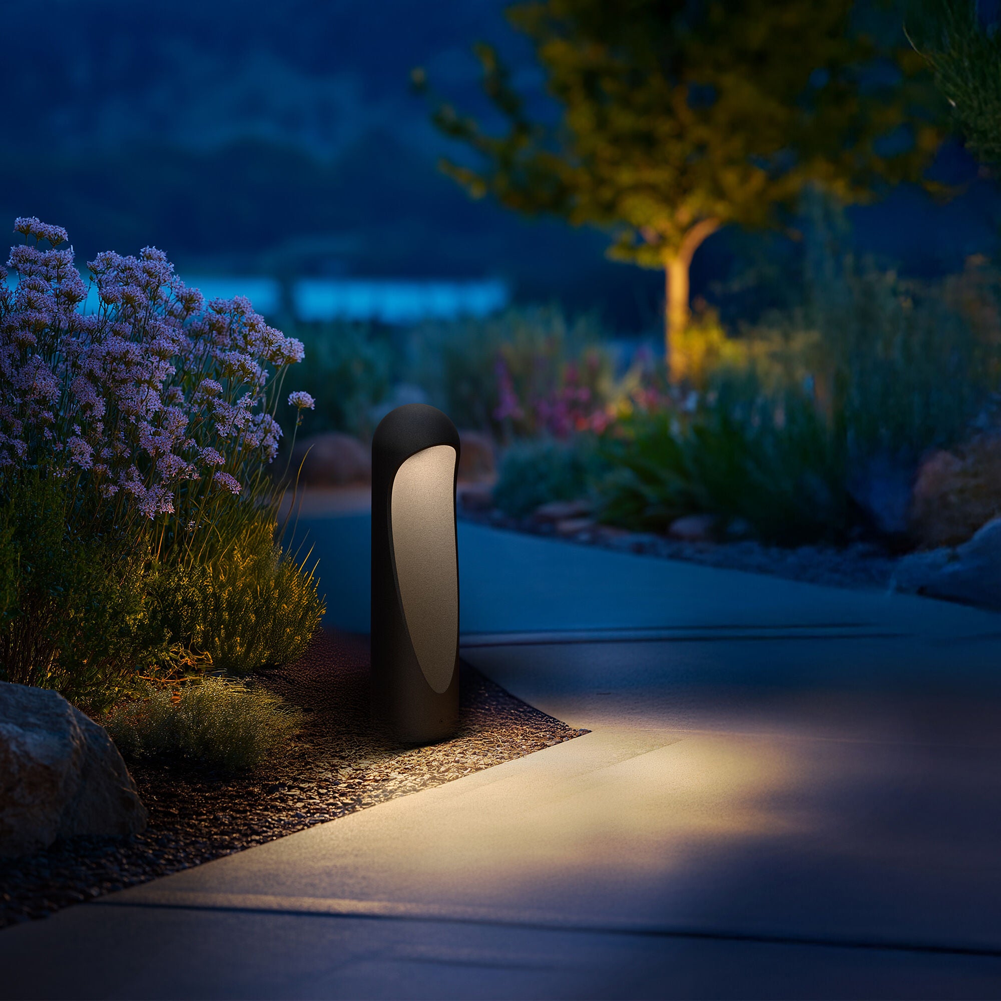 Decibel 22 Inch Bollard,