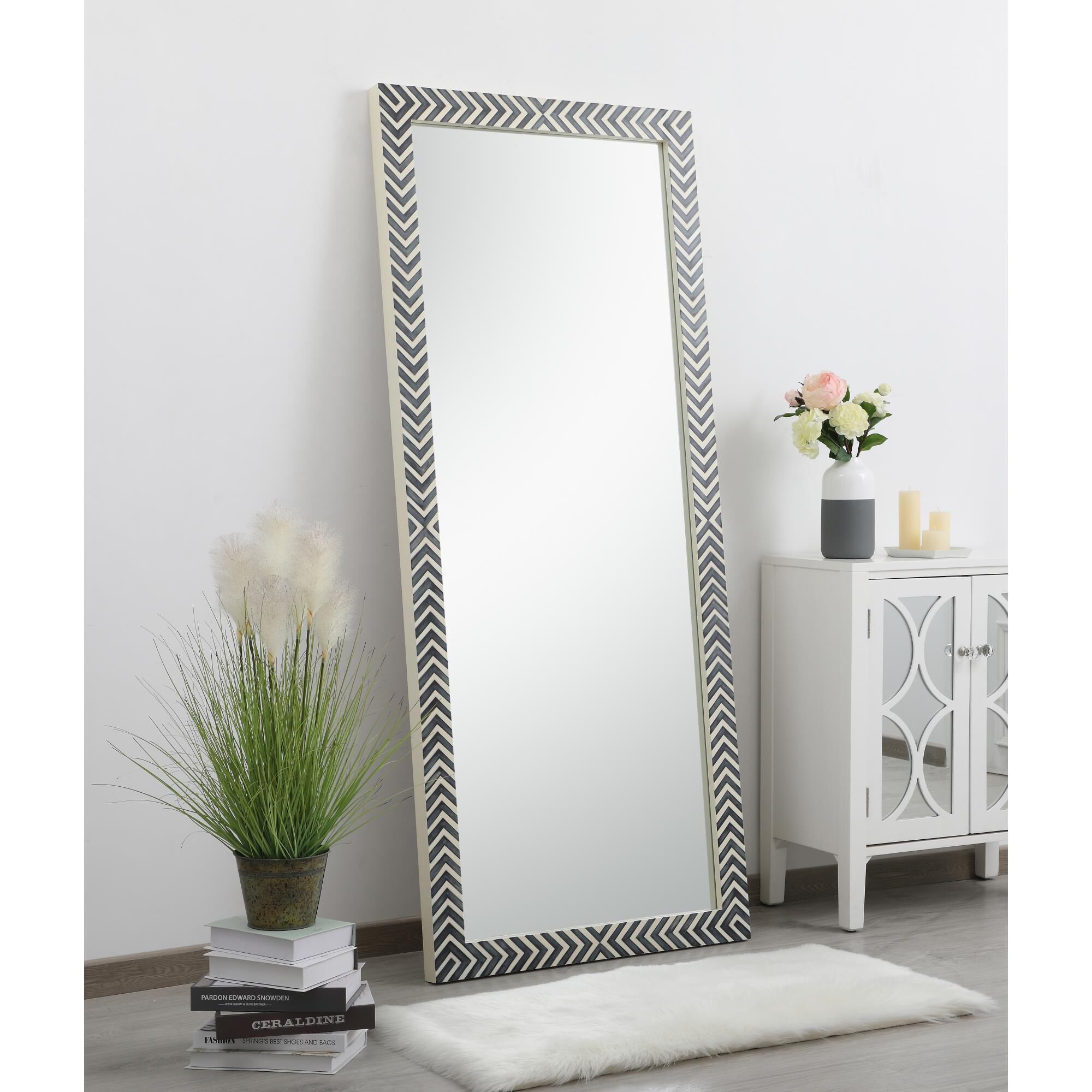 Shown in Chevron finish