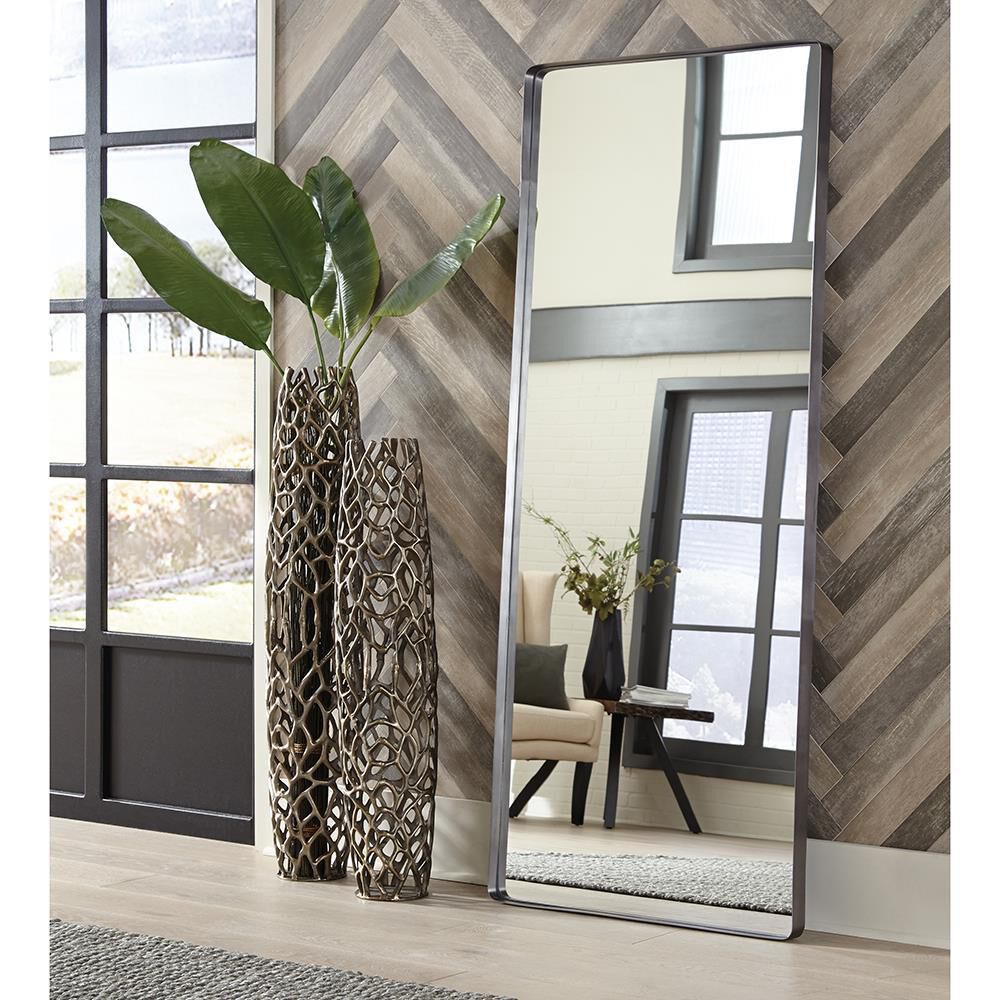 Shown in Bronze Aluminum finish