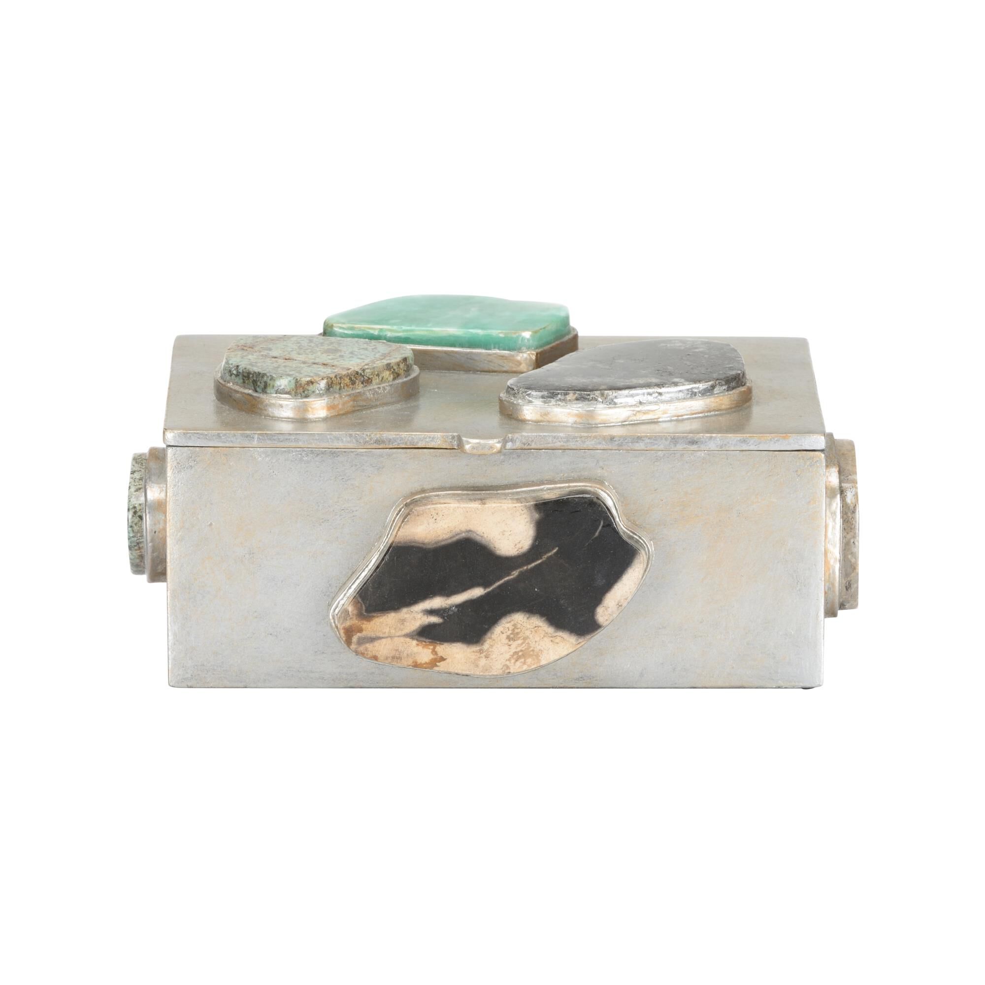 Shown in Silver and Green finish