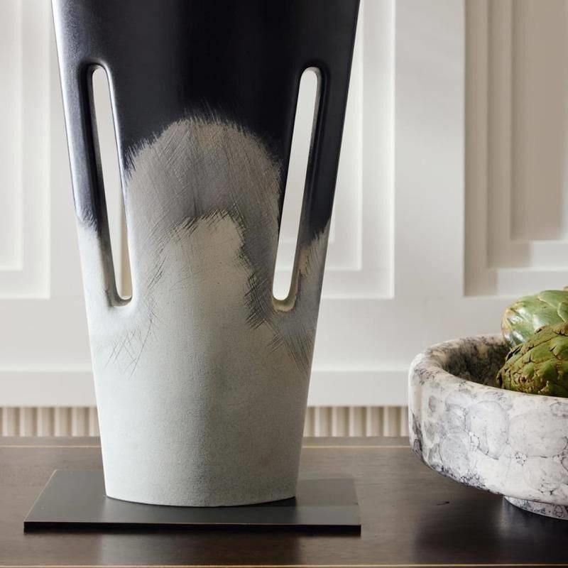 Shown in Shoreline Reactive finish