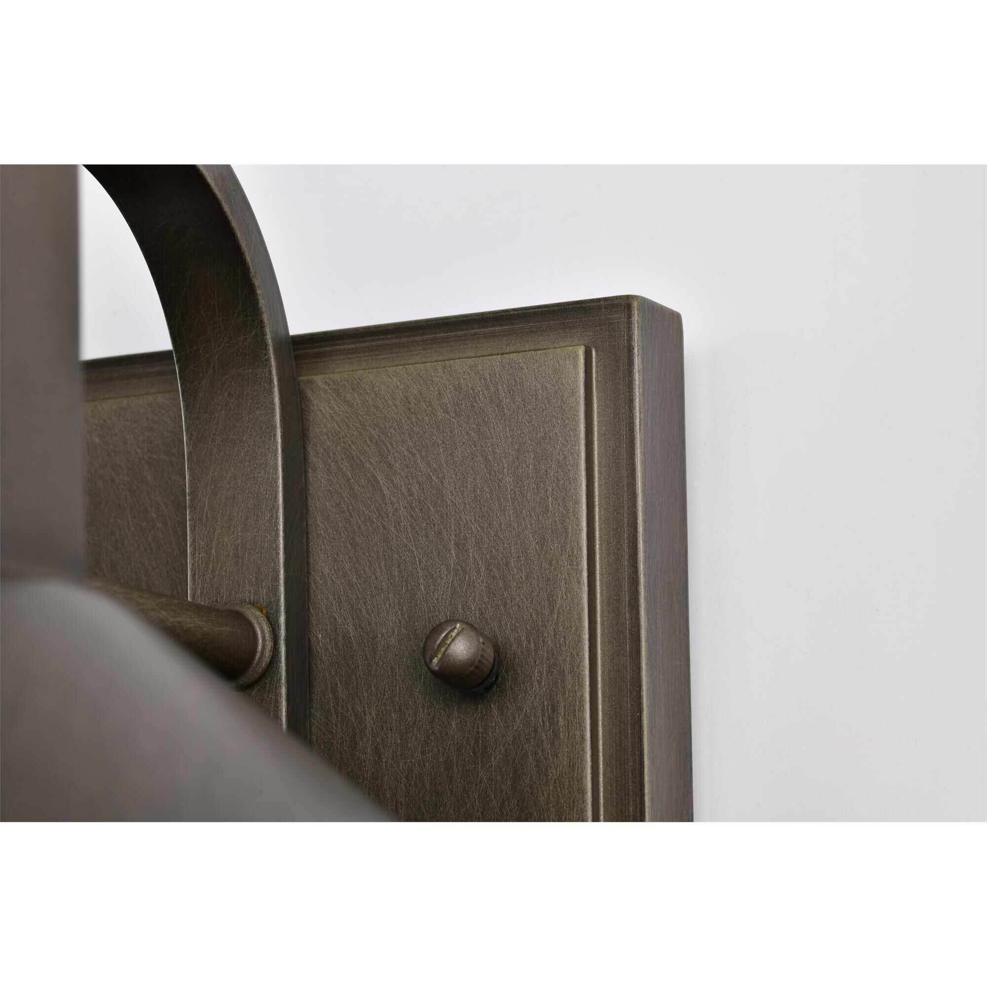 Shown in Bronze finish and Clear Seeded glass