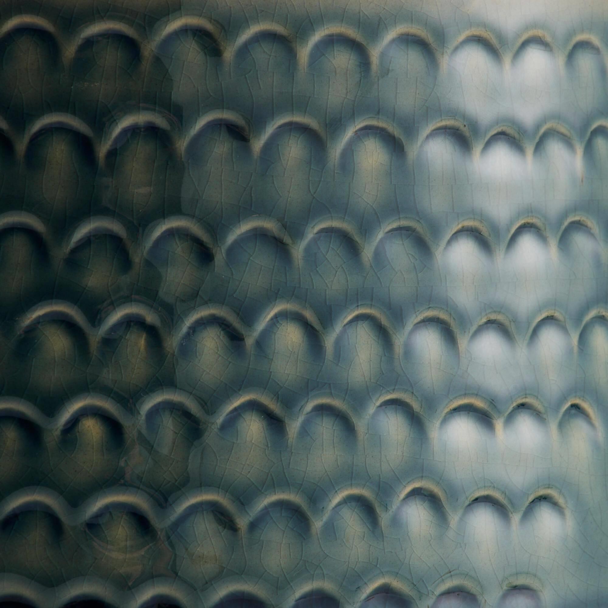 Shown in Gunmetal and Teal Reactive finish
