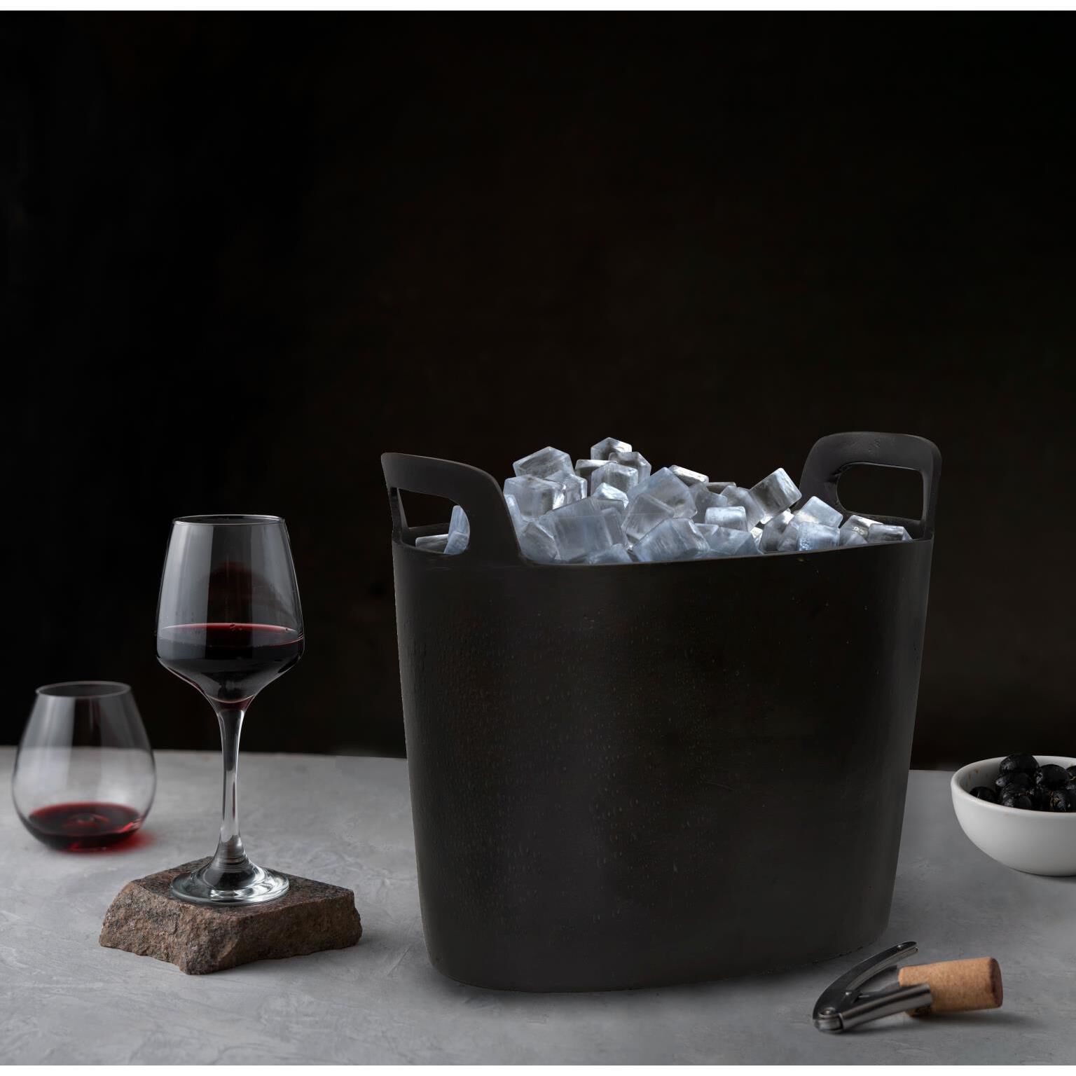 The Zara Collection by Howard Elliott Collection