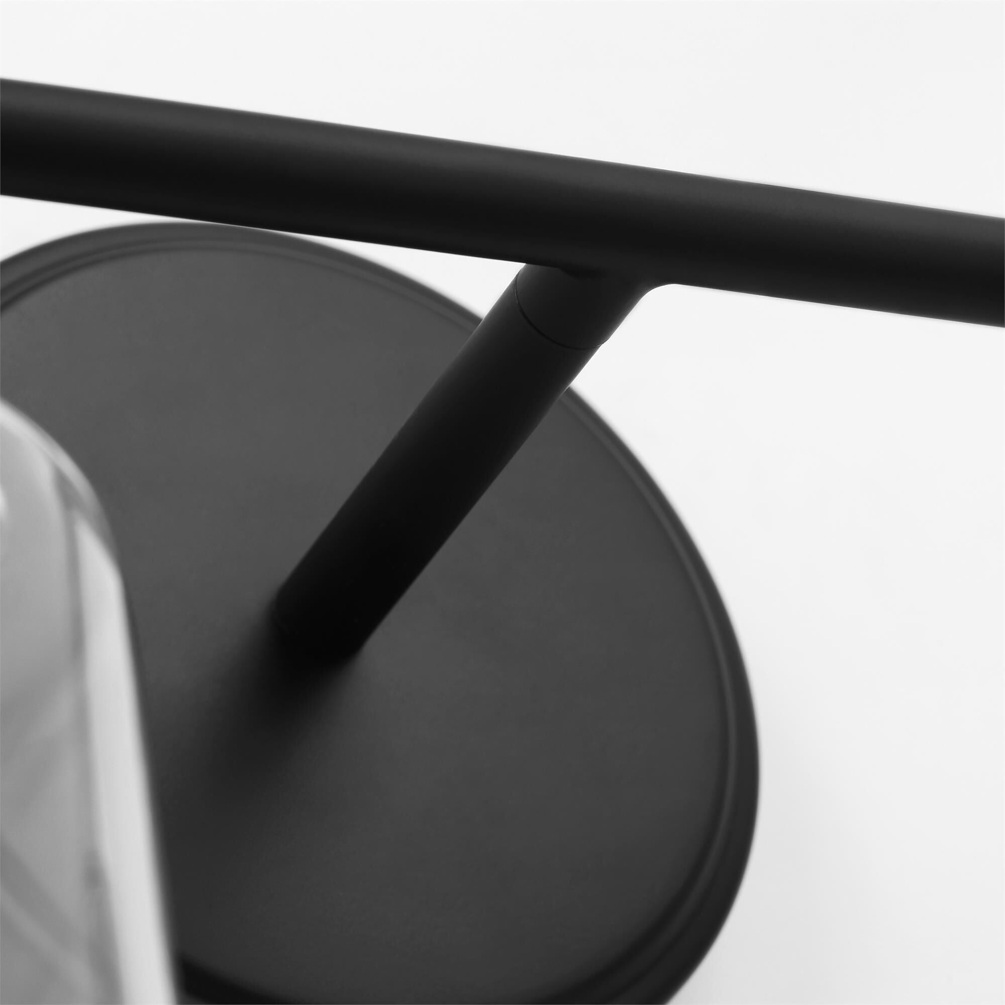 Shown in Midnight Black finish and Clear Glass s shade