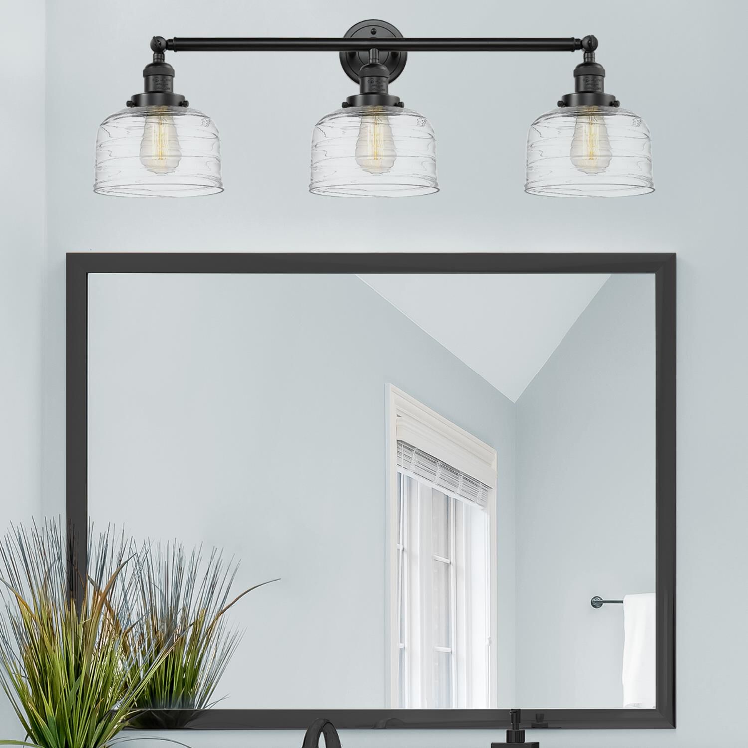 Shown in Oil Rubbed Bronze finish and Clear glass