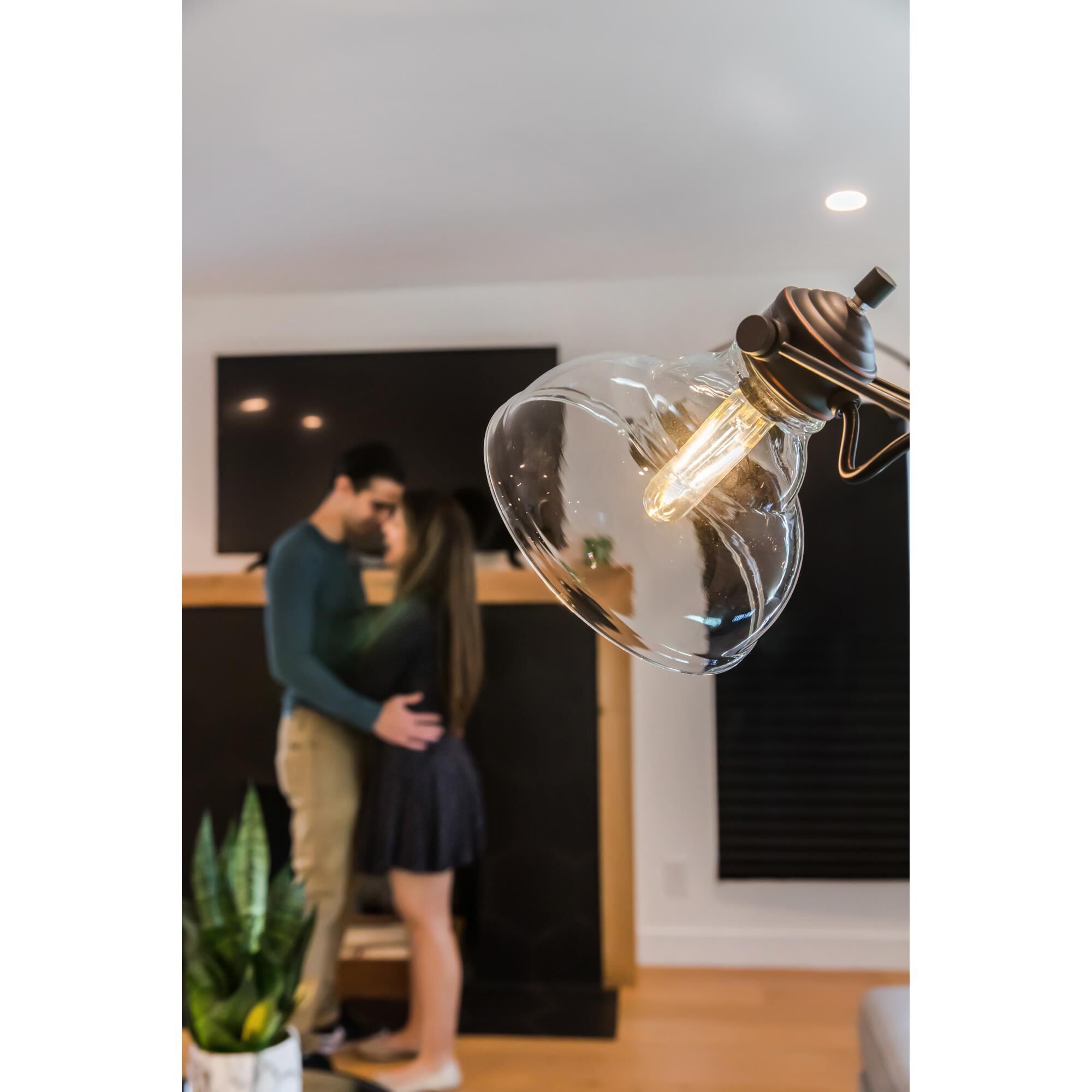 9 Watt 2700K T6.5 Incandescent Light Bulb,