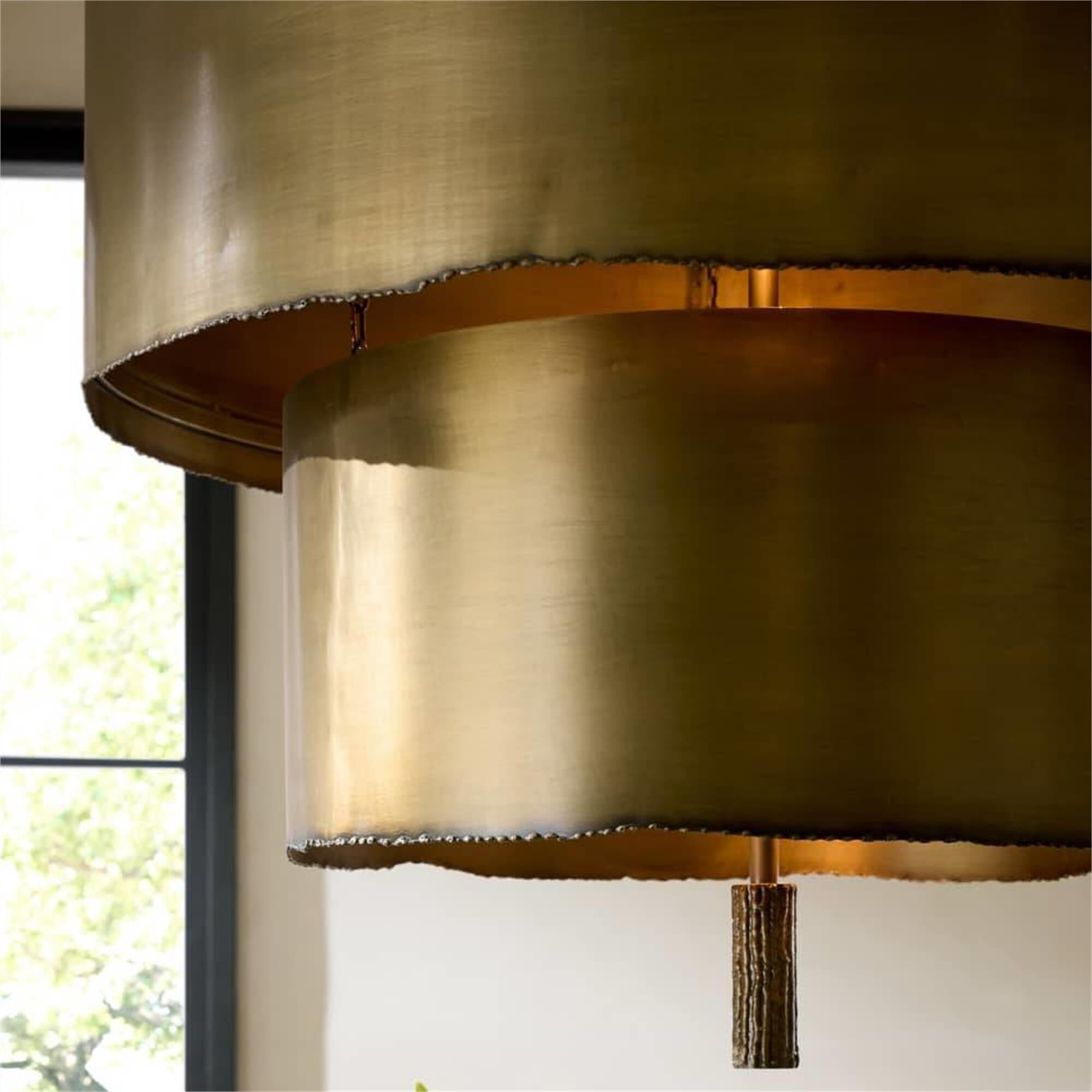 Leonardo Medium Chandelier,