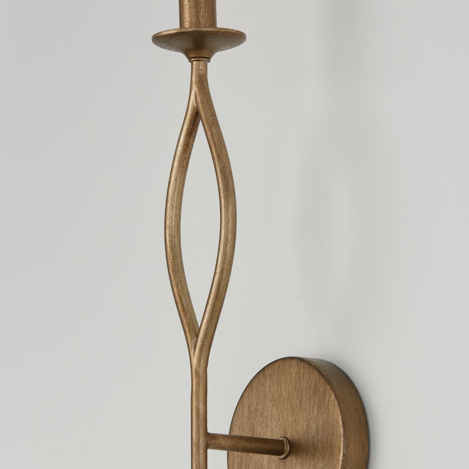 Shown in Mystic Luster finish