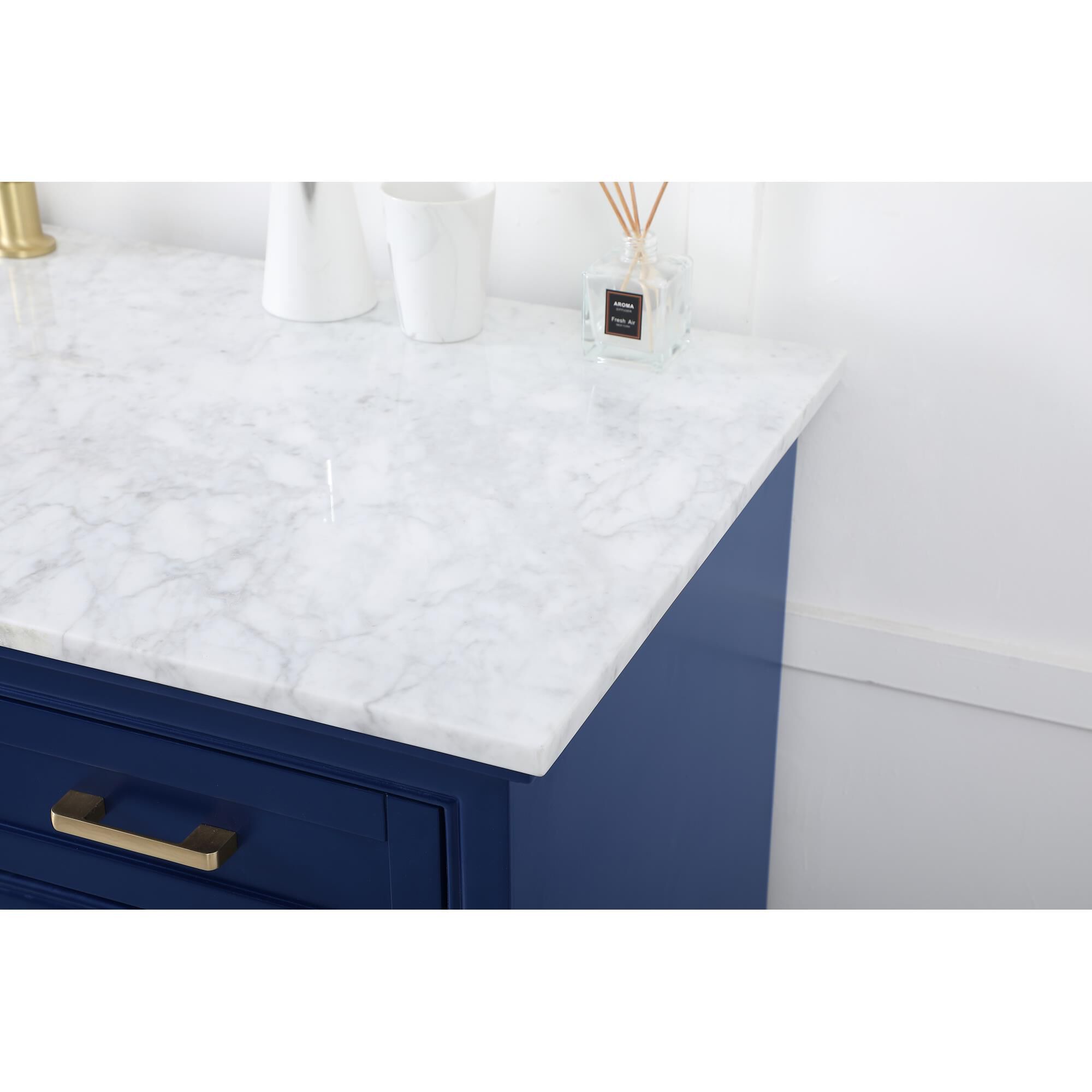 Americana Bath Vanity by Elegant Decor
