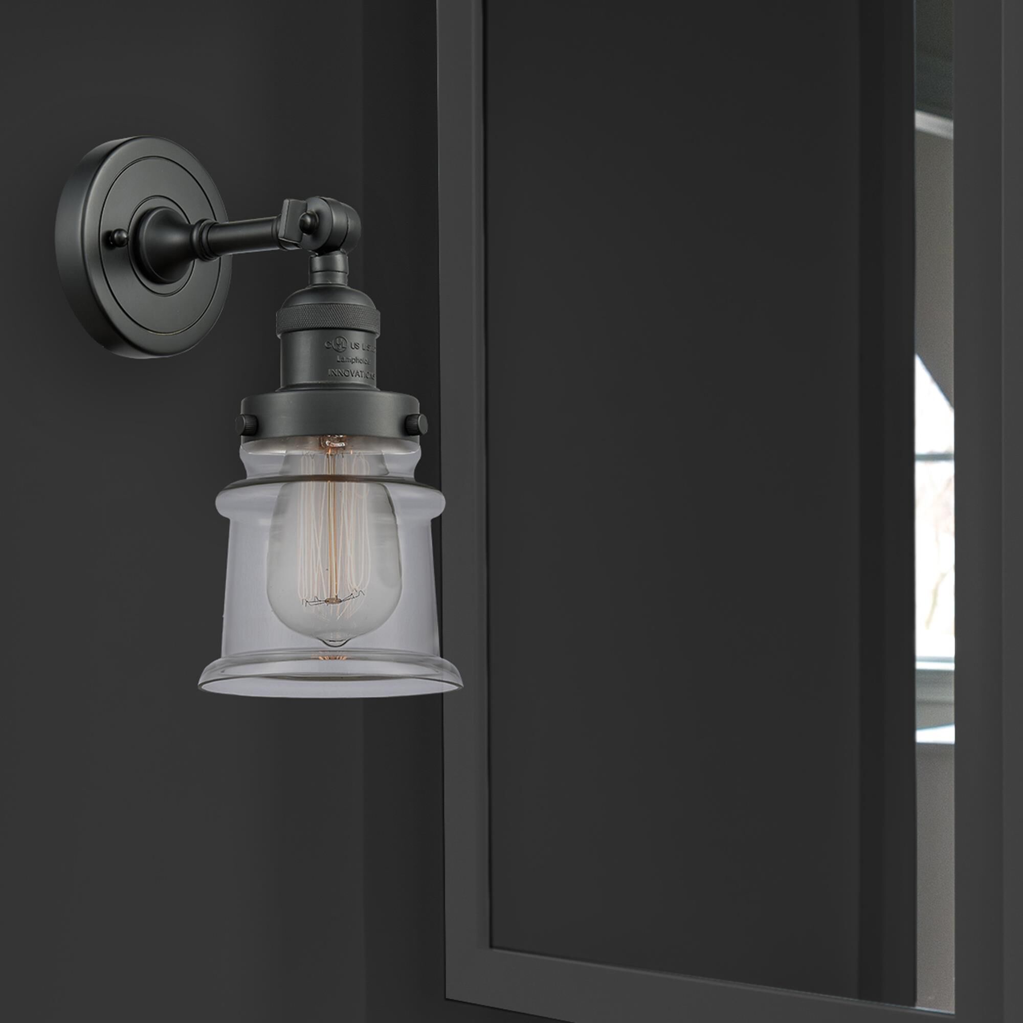 Shown in Matte Black finish and Clear glass