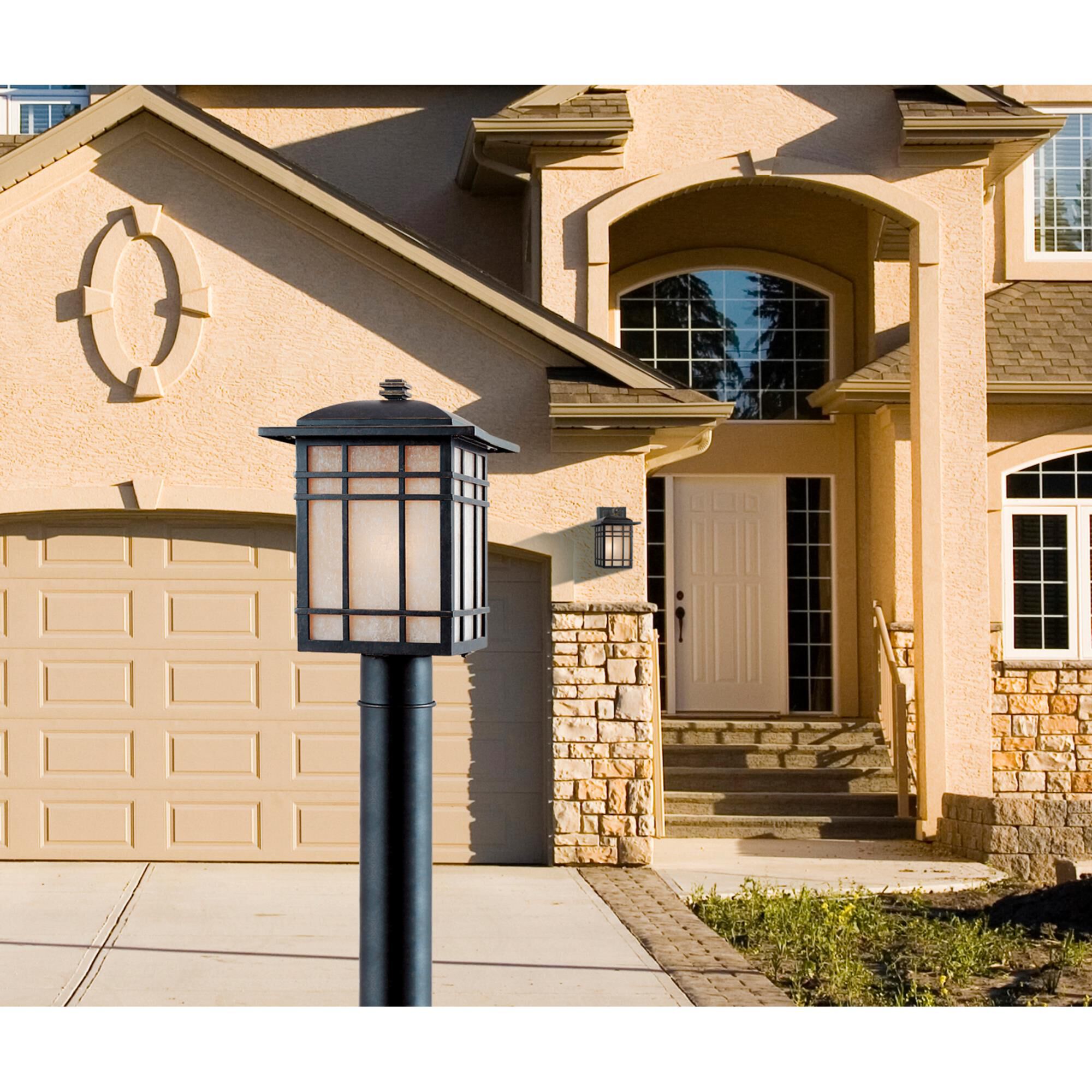 Shown in Imperial Bronze finish and Translucent Linen Panel glass