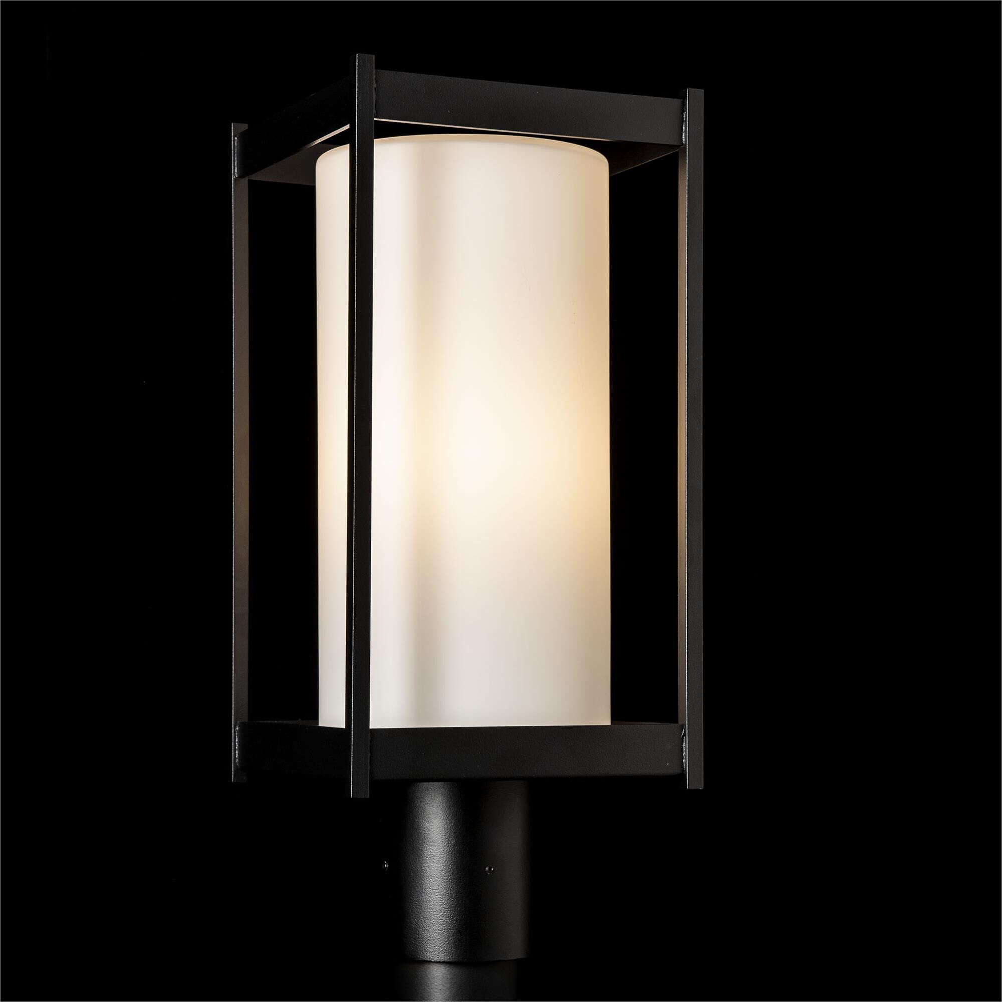 Hubbardton Forge Cela 18 Inch Tall Outdoor Post Lamp