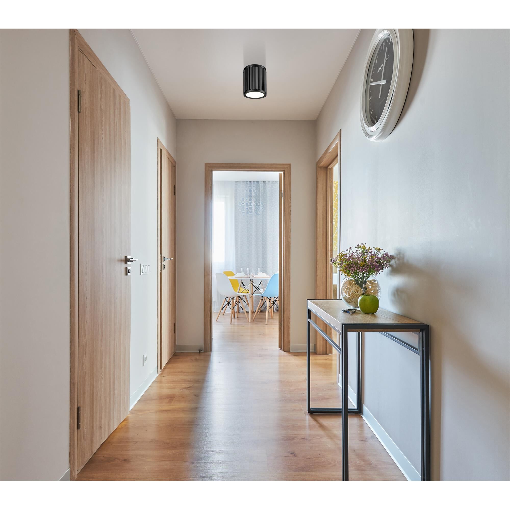 Shown in Matte Black finish and Frosted glass and Frosted shade