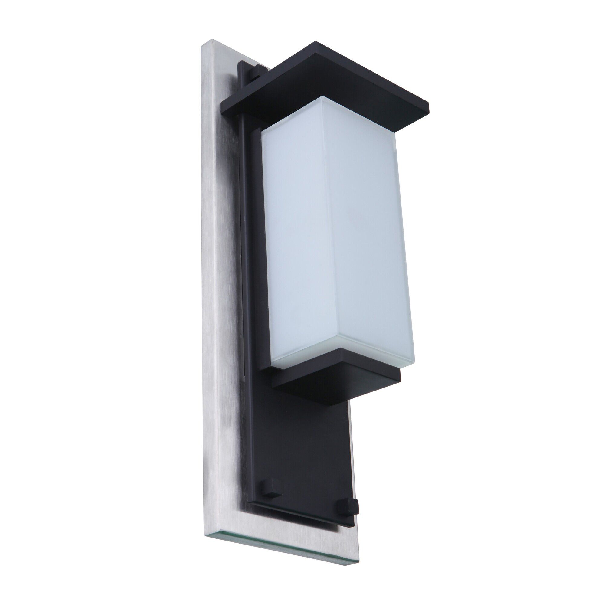 Shown in Stainless Steel and Midnight finish