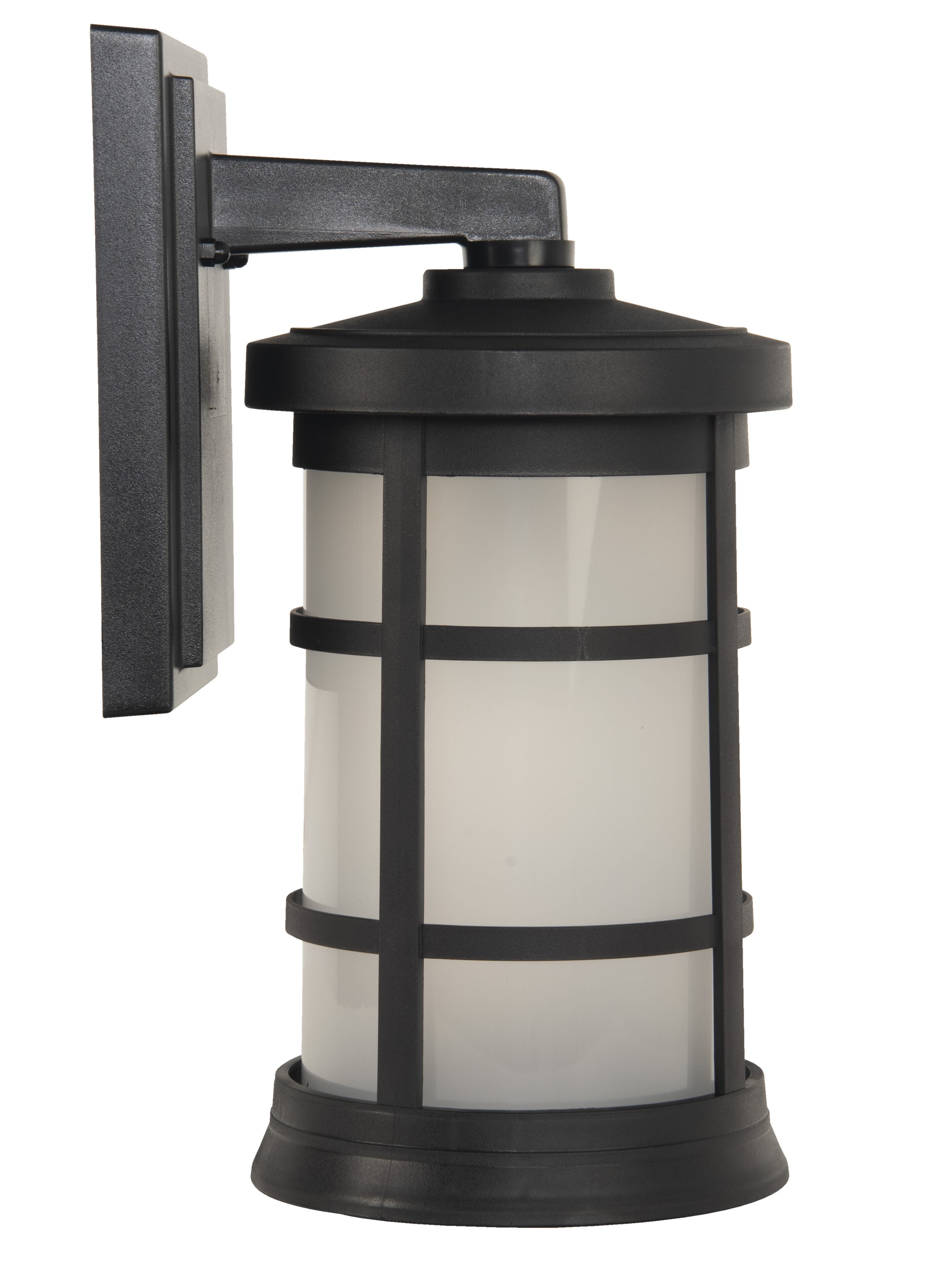 Shown in Textured Matte Black finish and Frosted Polycarbonate shade