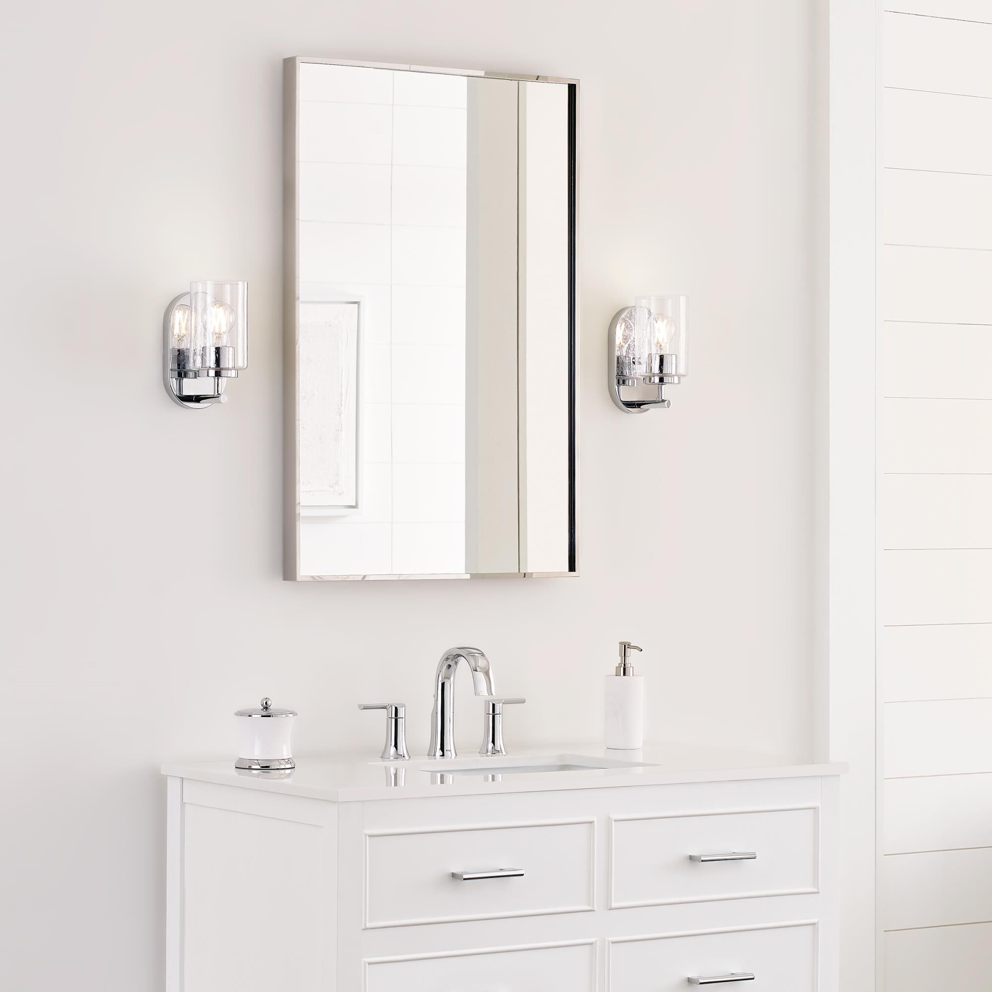 Shown in Chrome finish and Clear Seeded glass