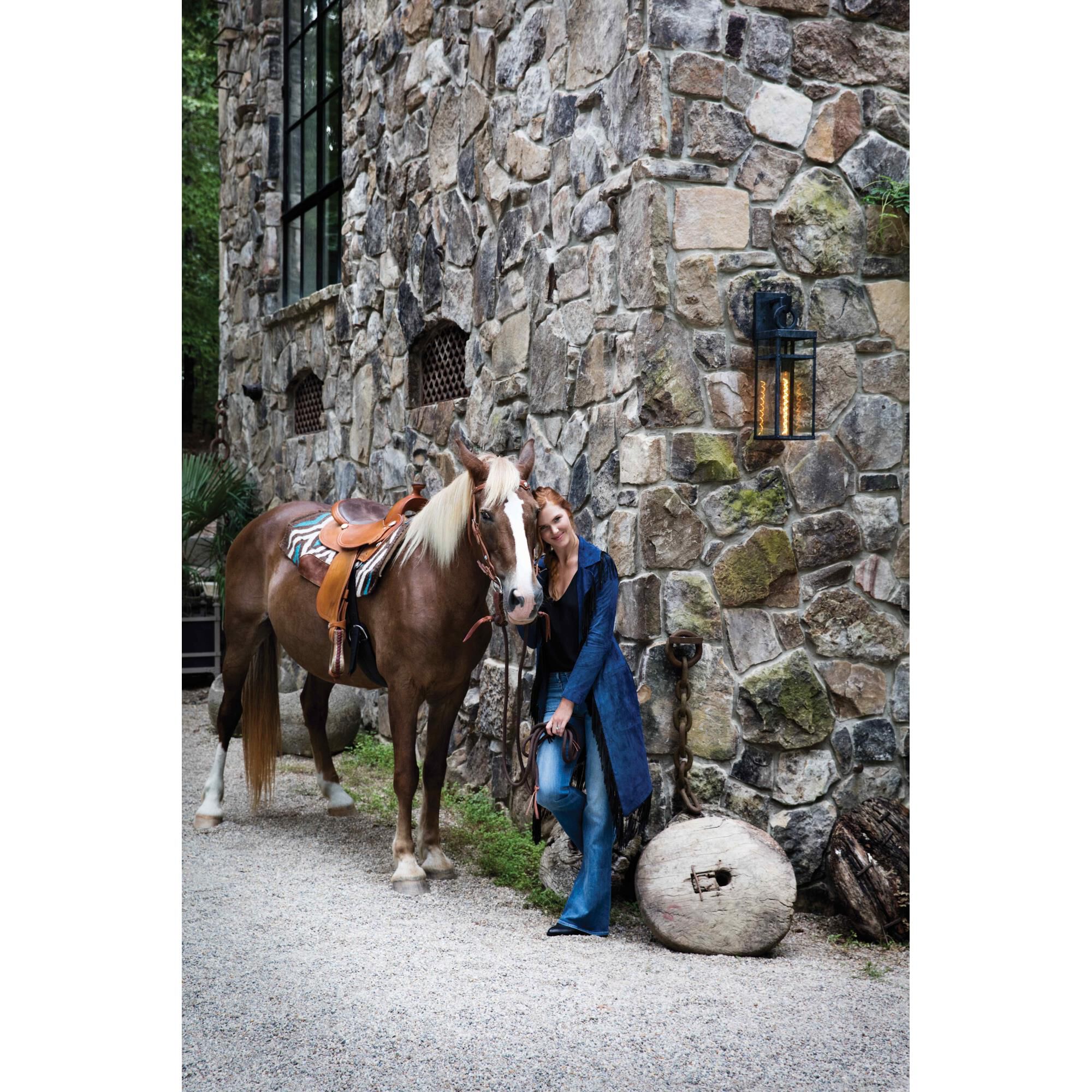 Hinkley Lighting Porter 25 Inch Tall Outdoor Wall Light