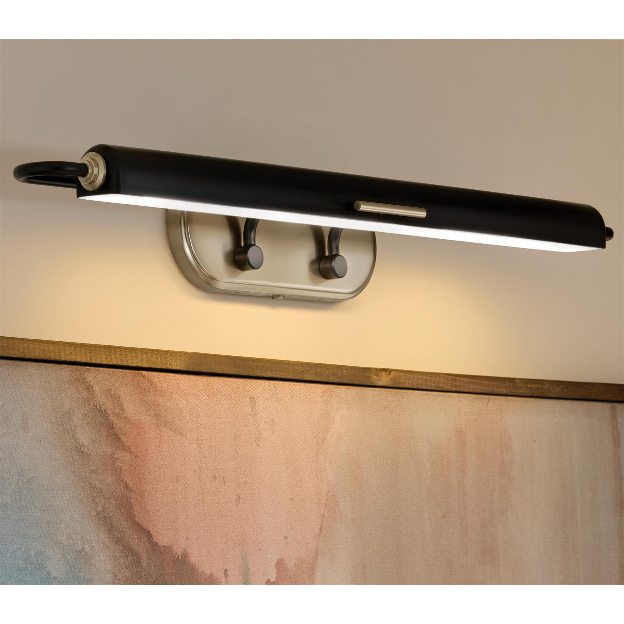 Shown in Black finish and Metal shade