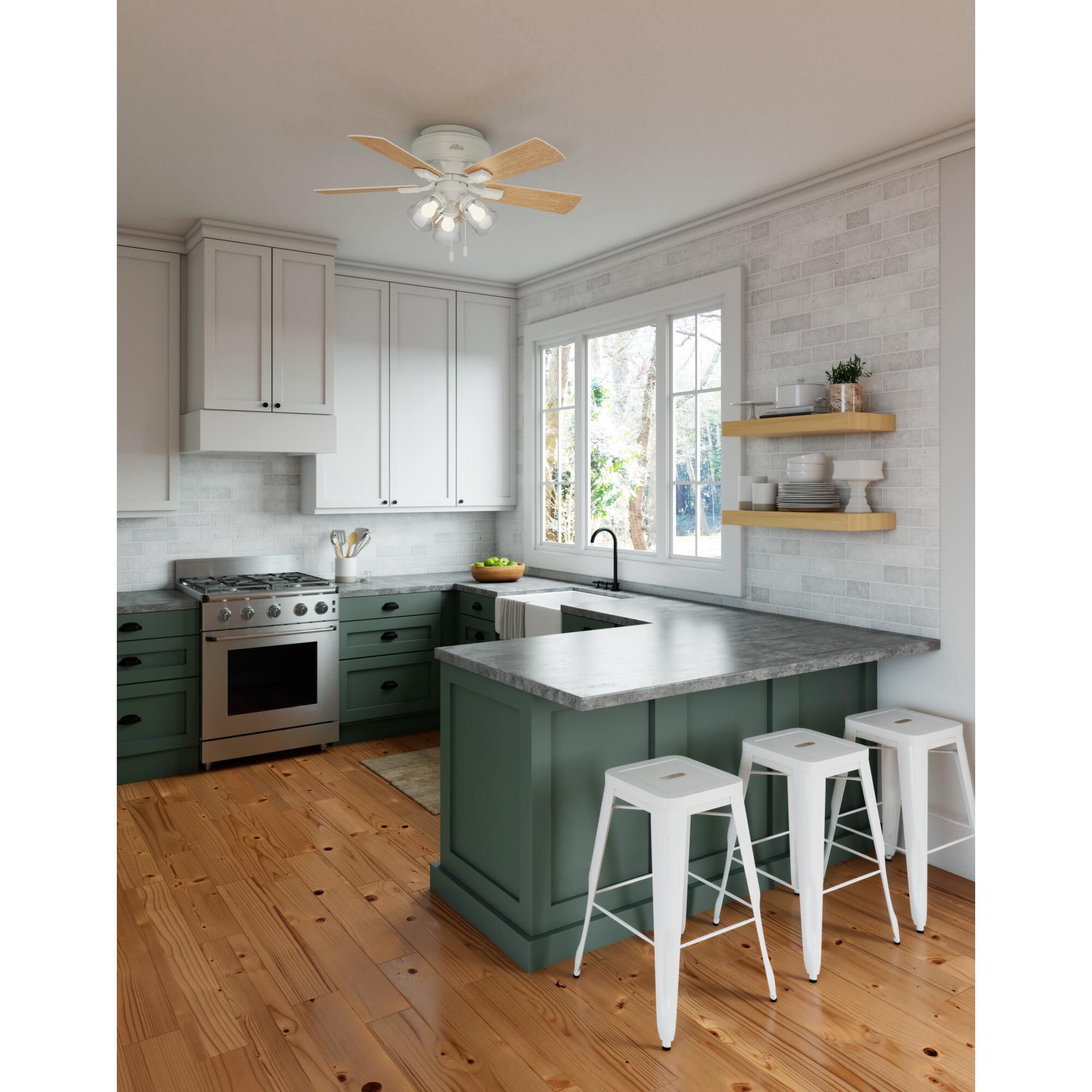 Shown in Fresh White finish and Clear glass