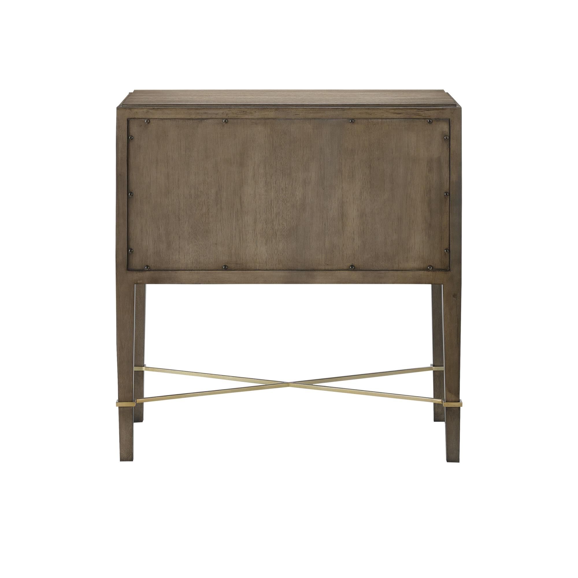 Shown in Chanterelle/Coffee/Champagne finish