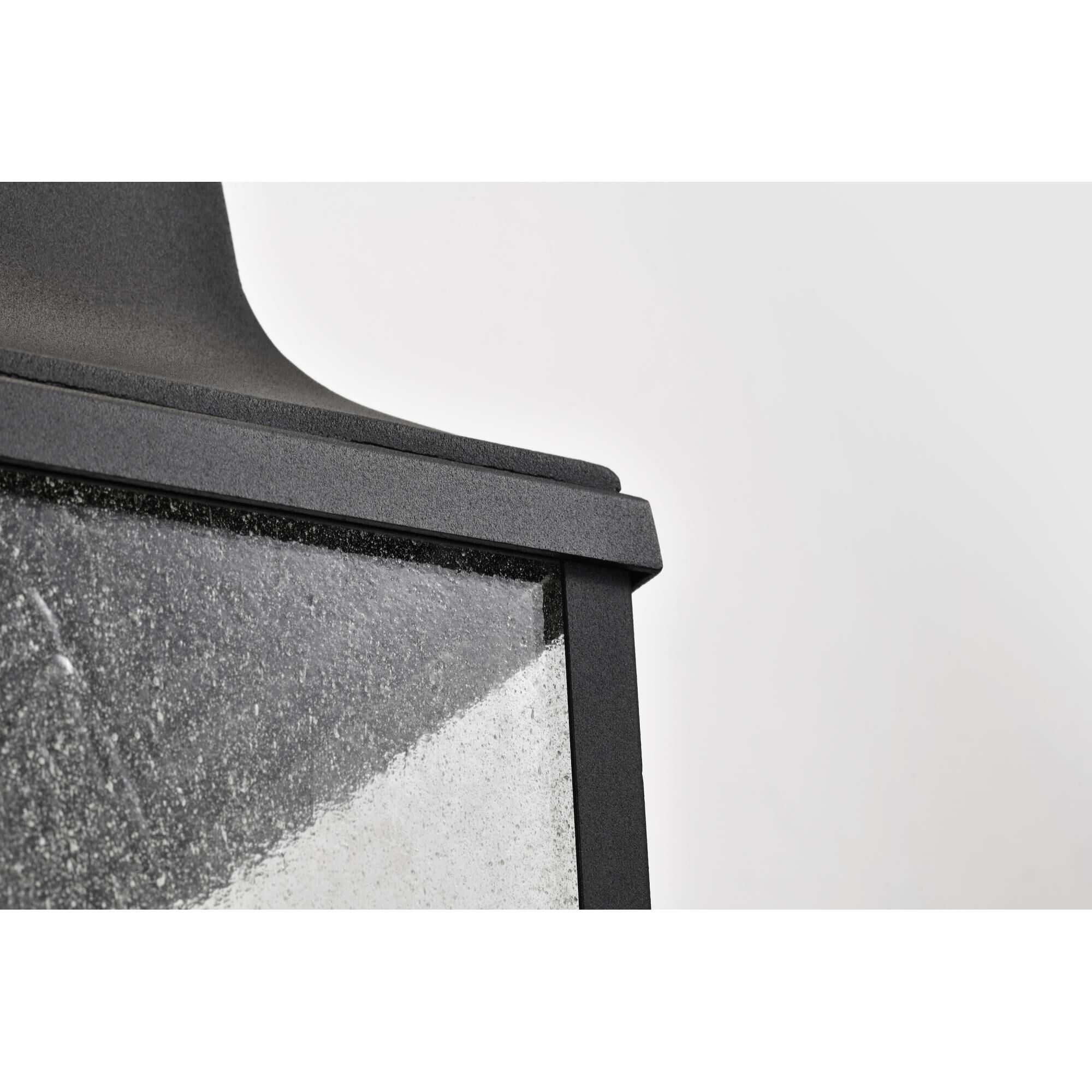 Shown in Matte Black finish and Clear Seeded glass