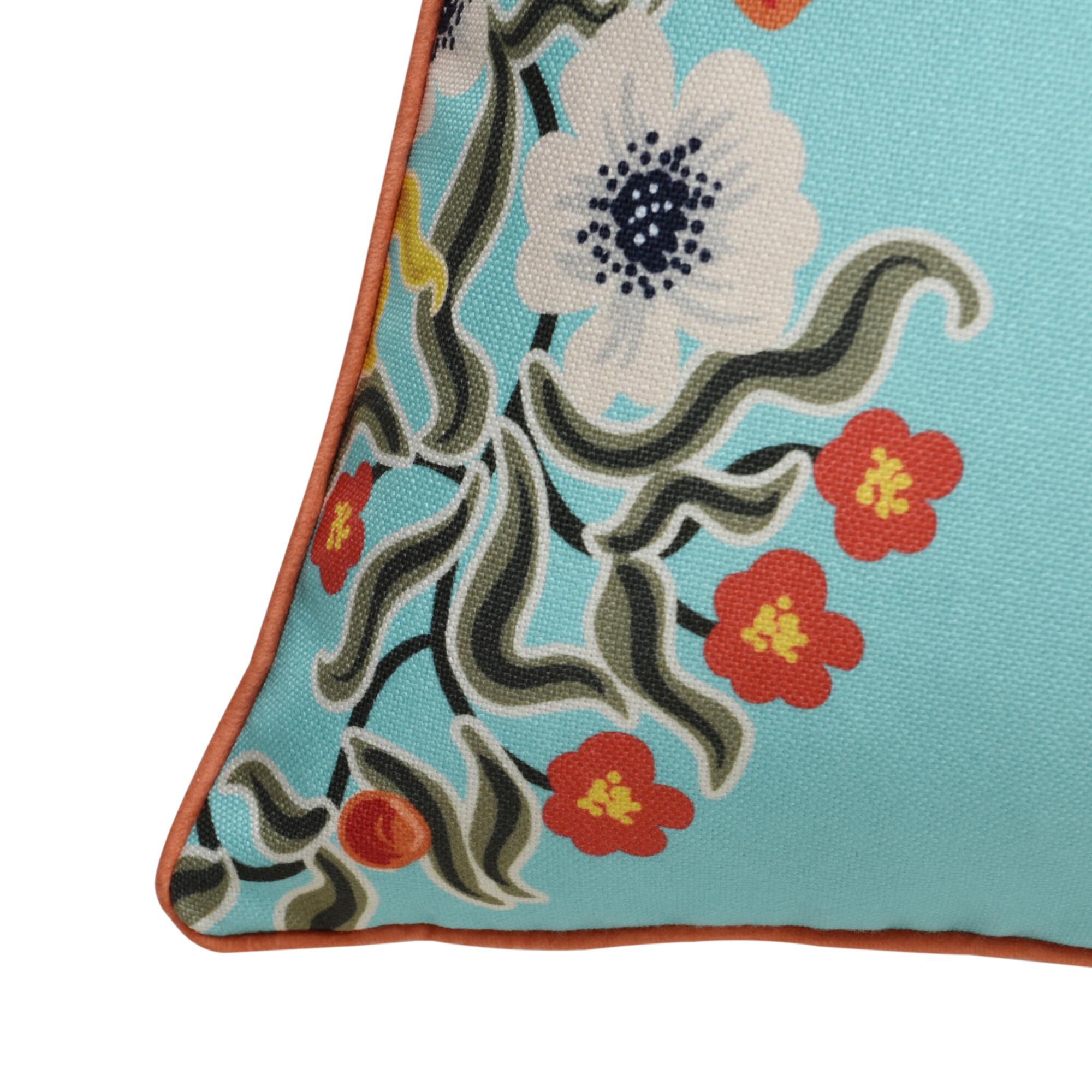 Shown in Turquoise finish