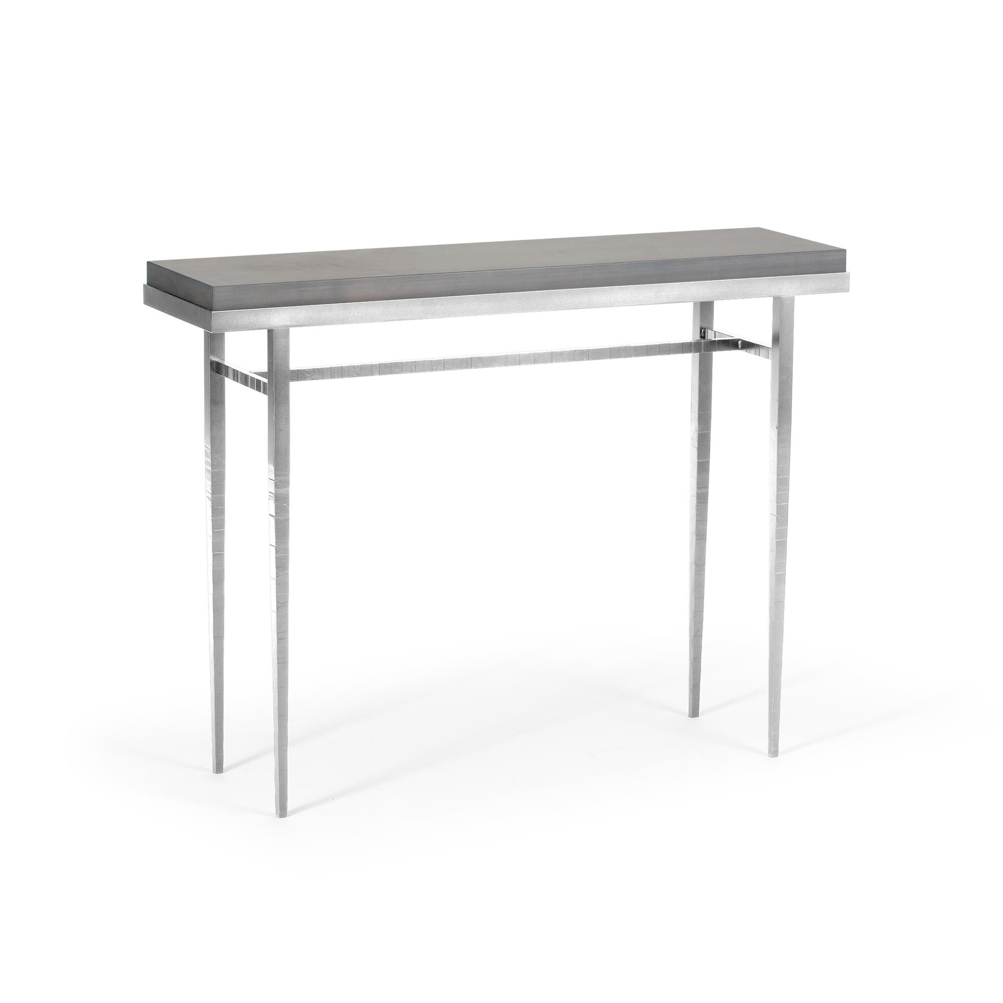 Shown in Sterling finish and Maple Grey accent