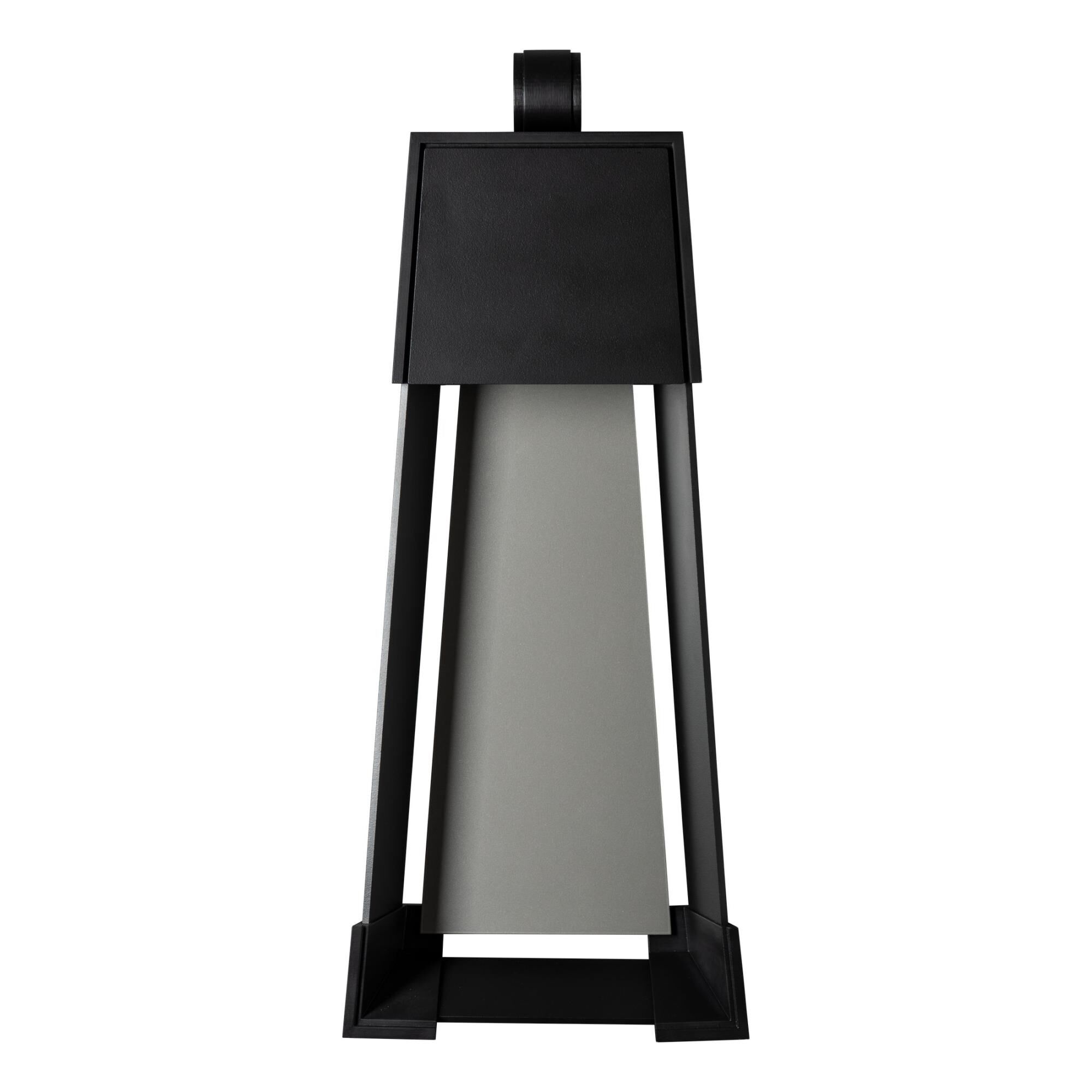 Shown in Coastal Black finish and Coastal Burnished Steel accent