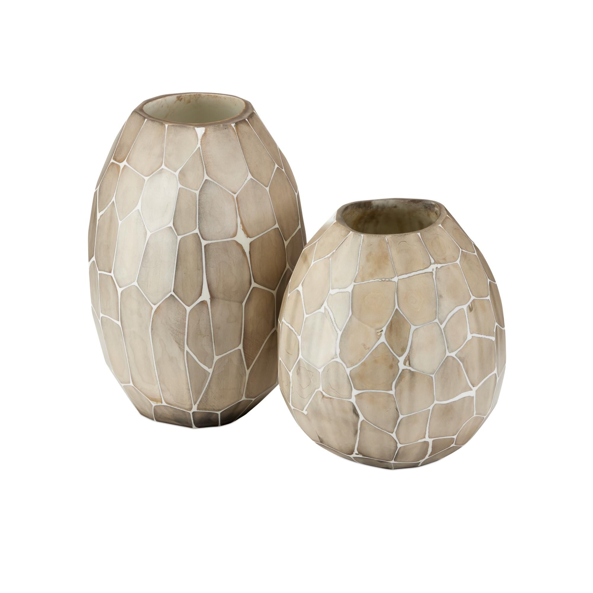 Shown in White, Beige and Antique finish