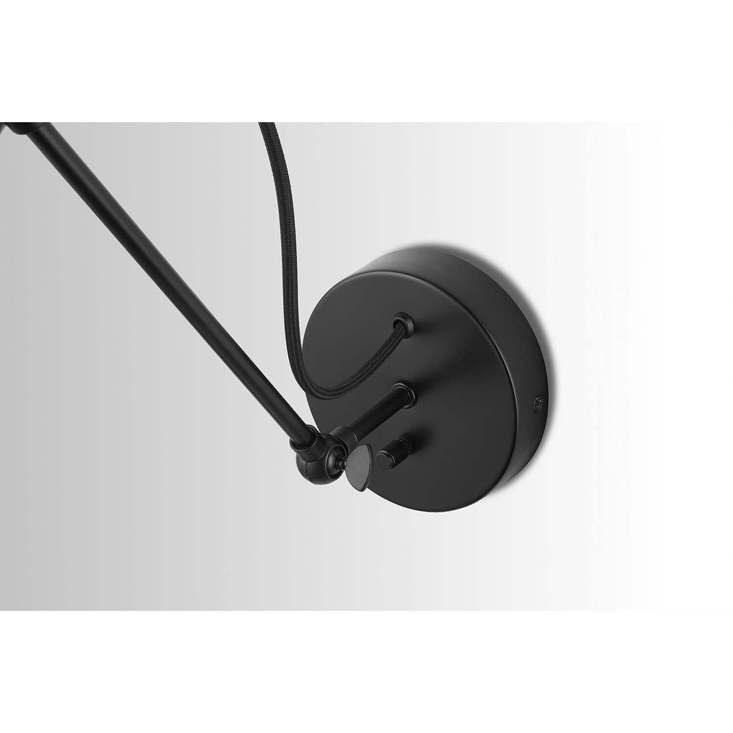 Shown in Matte Black finish and Clear glass