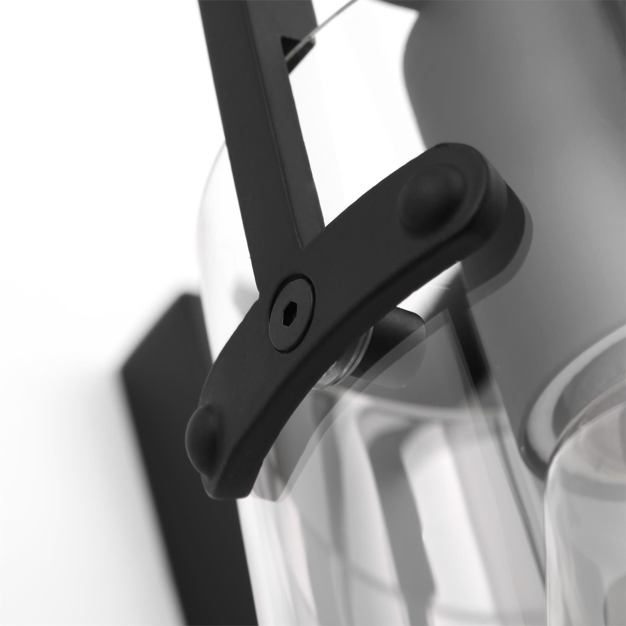 Shown in Midnight Black finish and Clear Glass s shade