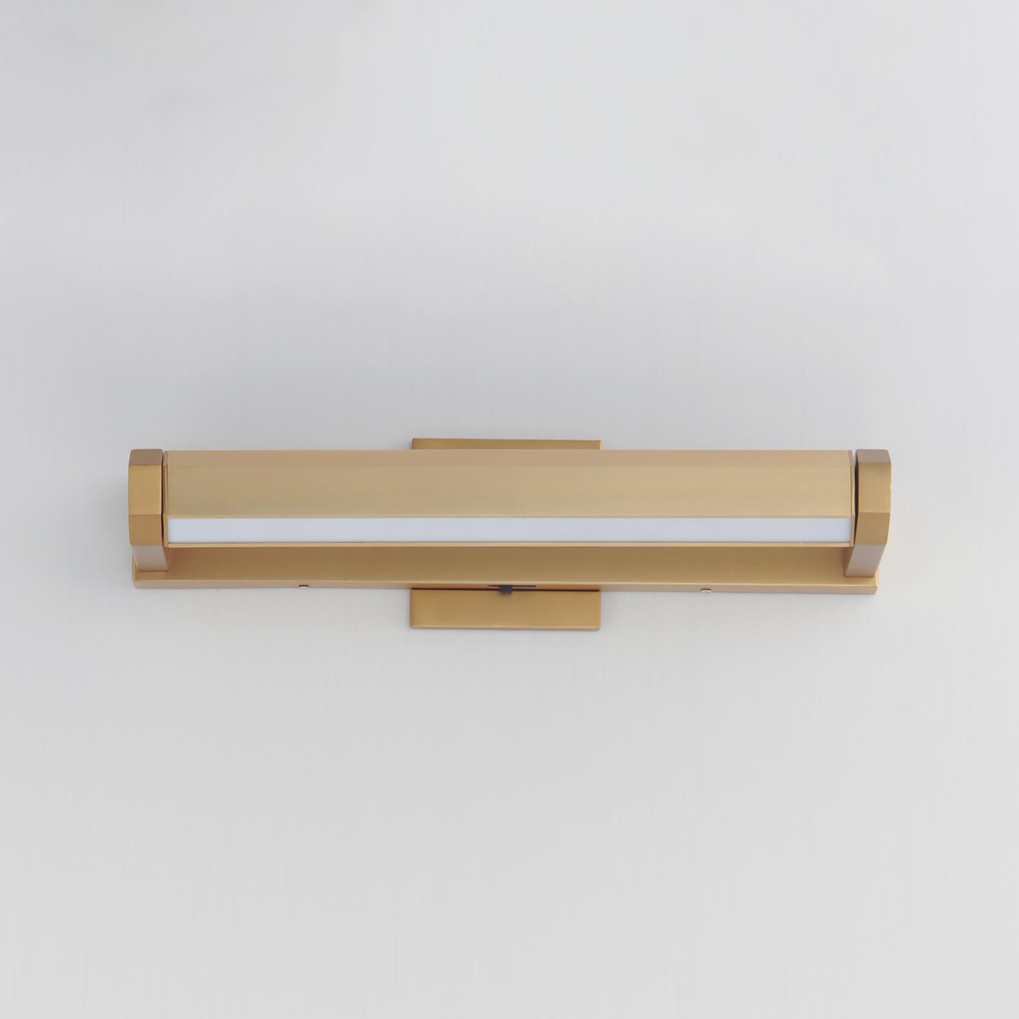 Braque 18 Inch Picture and Display Light by ET2 Lighting