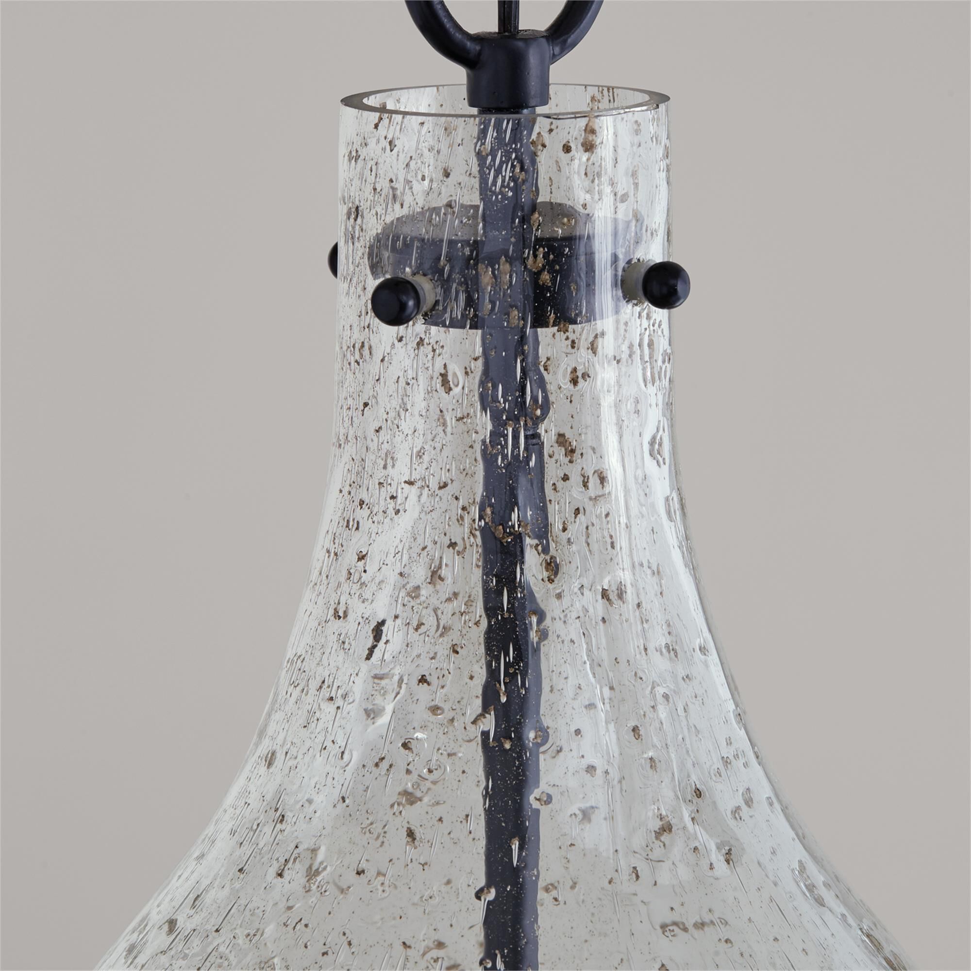 Shown in Matte Black finish and Stone Seeded glass